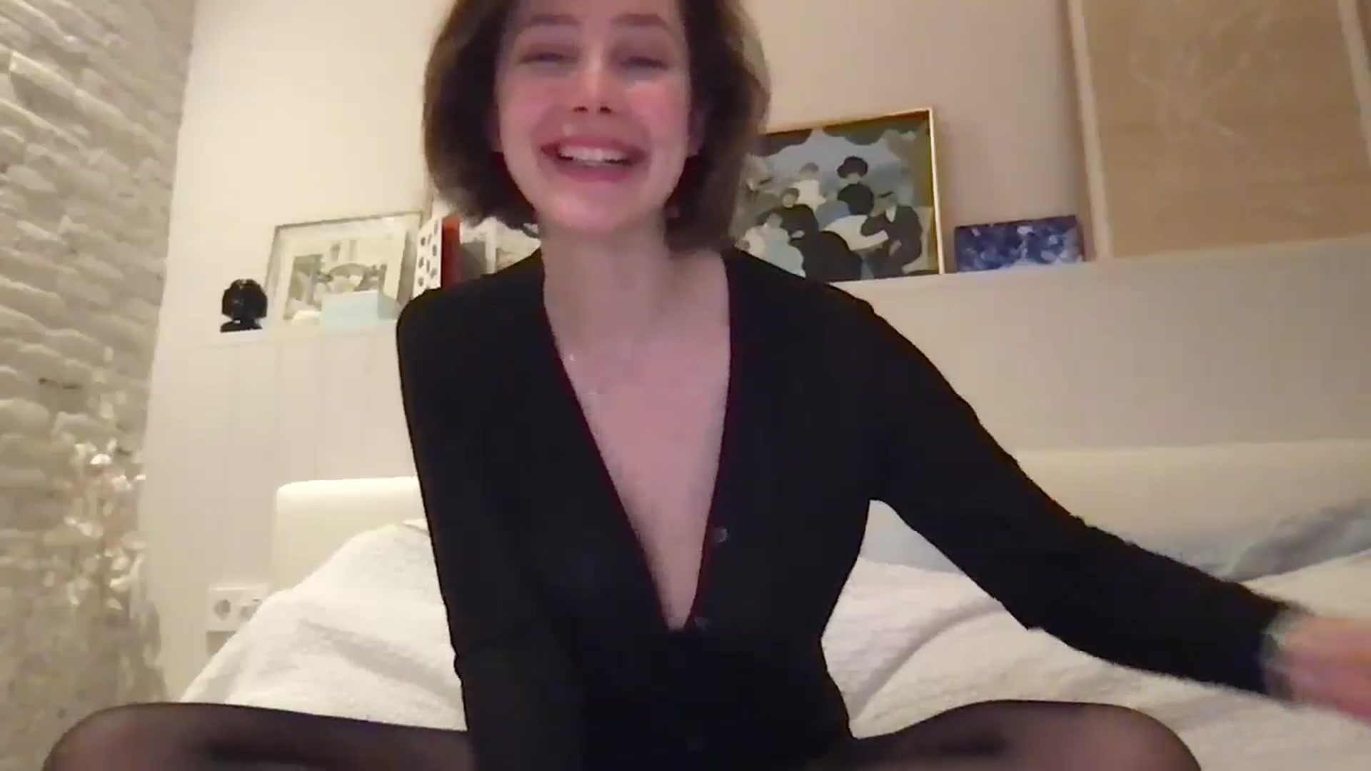Gallery image thumbnail from LaLune's myfreecams stream on, 01/23/2026, 18:11 image 6 of 20