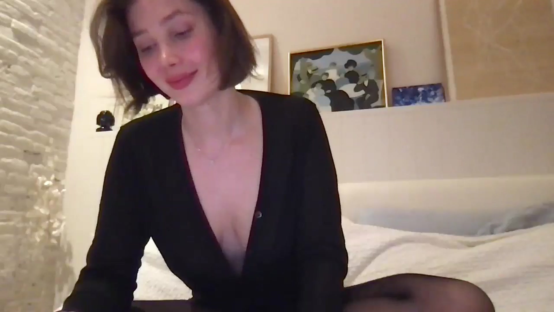 Gallery image thumbnail from LaLune's myfreecams stream on, 01/23/2026, 18:11 image 16 of 20