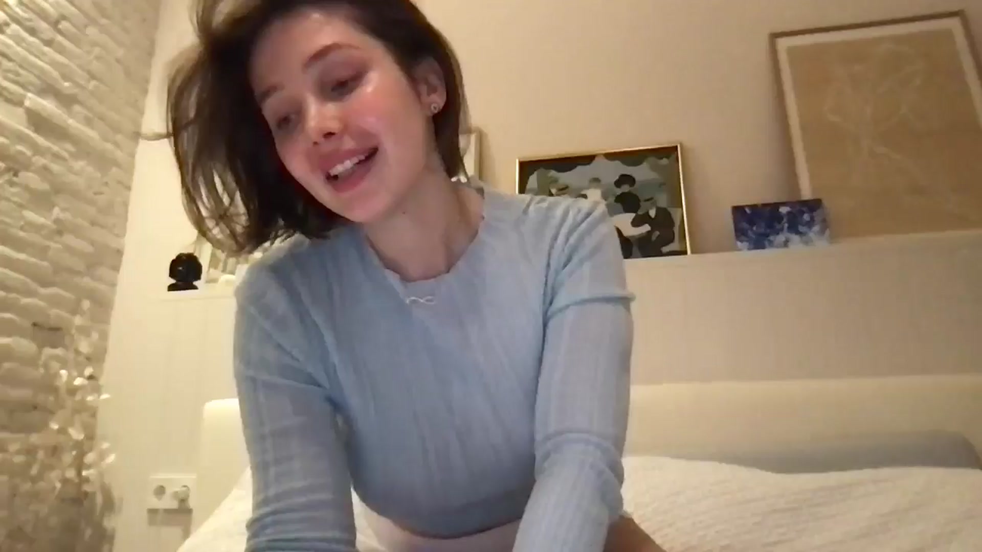 Gallery image thumbnail from LaLune's myfreecams stream on, 01/28/2026, 20:57 image 6 of 20