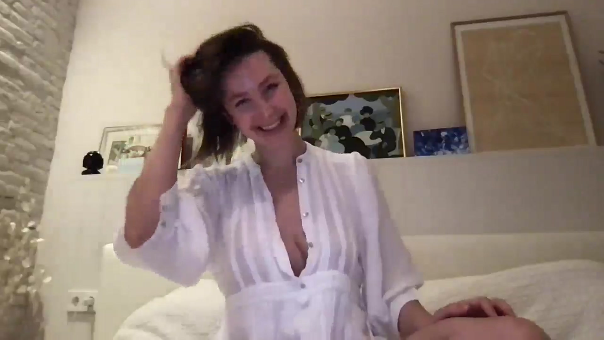 Gallery image thumbnail from LaLune's myfreecams stream on, 02/09/2026, 17:28 image 18 of 20