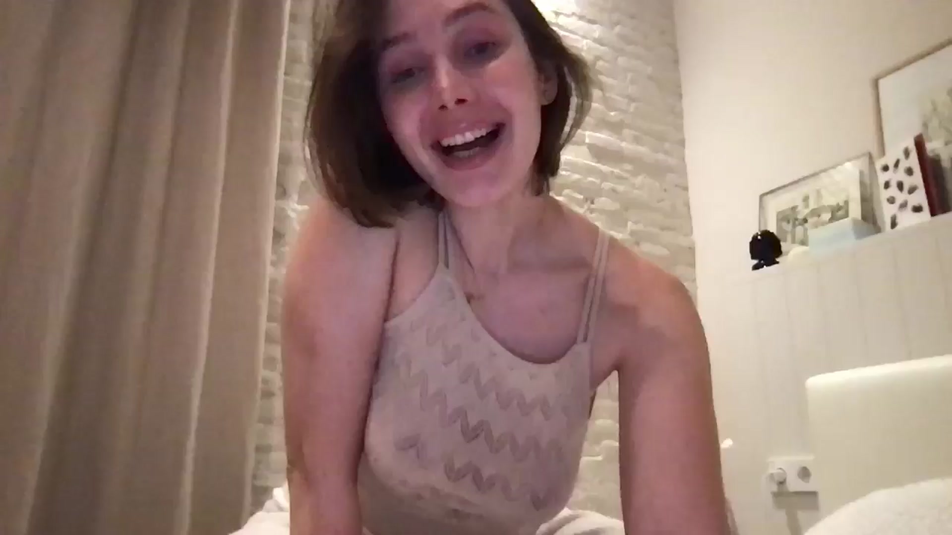 Gallery image thumbnail from LaLune's myfreecams stream on, 02/16/2026, 20:35 image 15 of 20