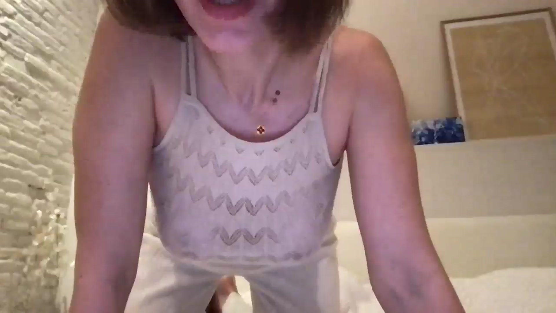 Gallery image thumbnail from LaLune's myfreecams stream on, 02/16/2026, 20:35 image 3 of 20