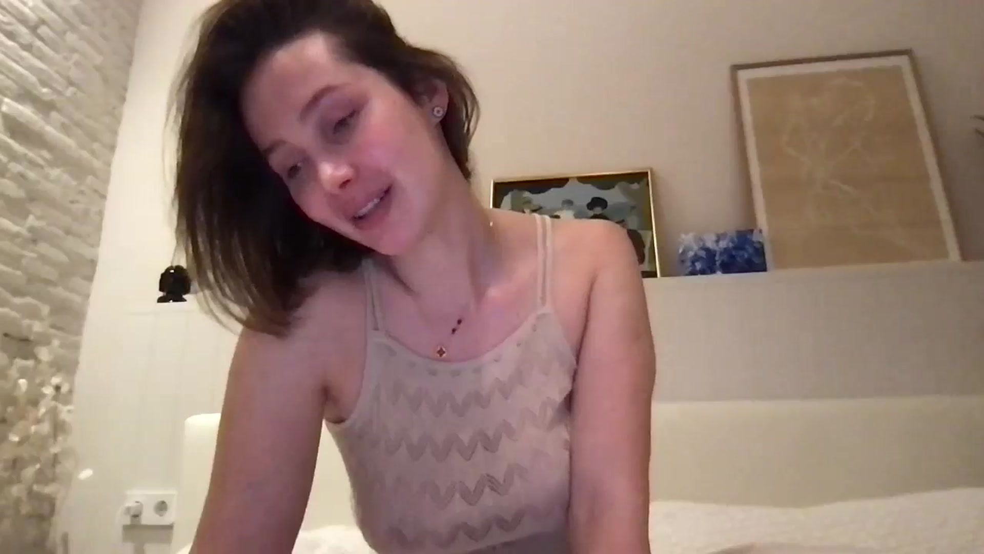 Gallery image thumbnail from LaLune's myfreecams stream on, 02/16/2026, 20:53 image 19 of 20