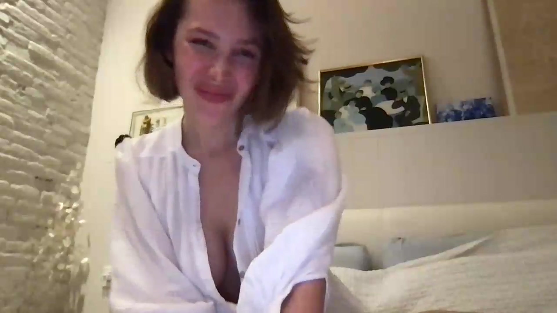 Gallery image thumbnail from LaLune's myfreecams stream on, 05/17/2026, 21:00 image 5 of 20