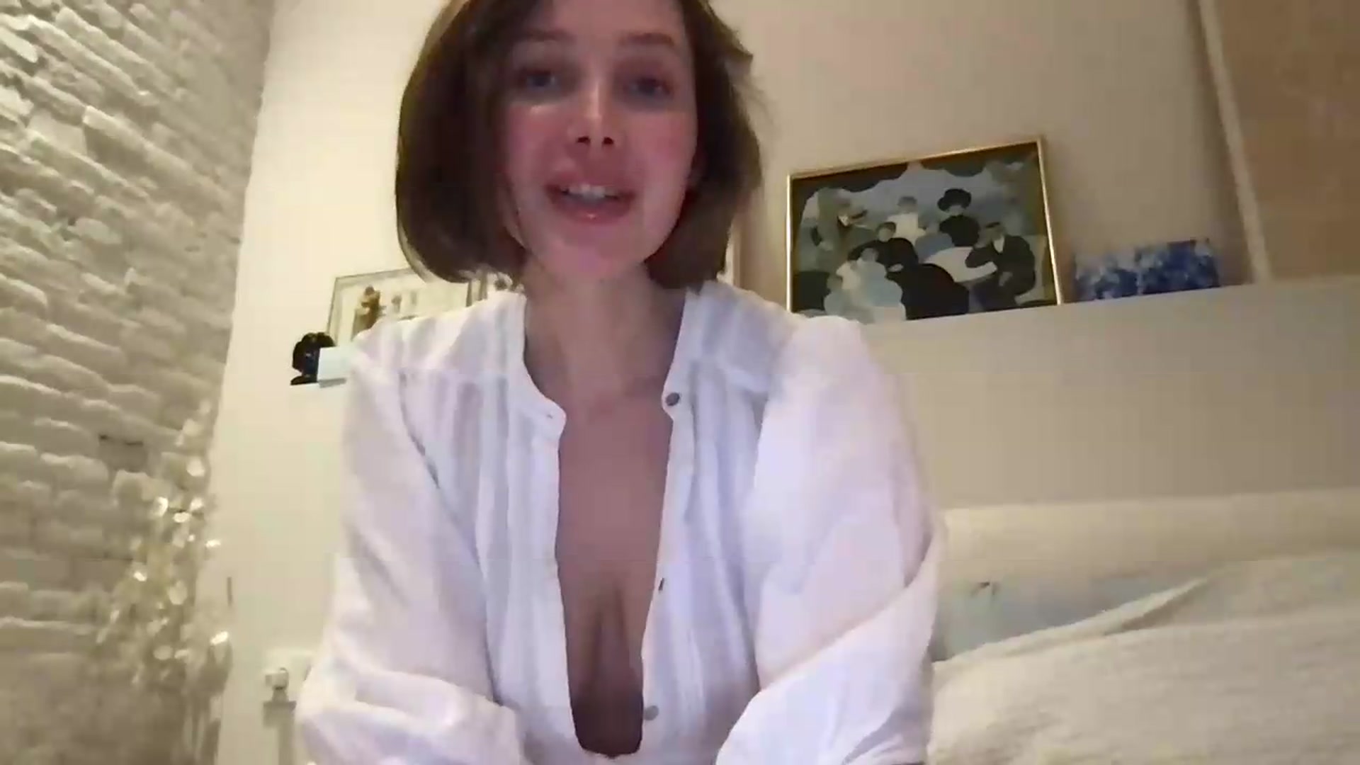 Gallery image thumbnail from LaLune's myfreecams stream on, 05/17/2026, 21:00 image 4 of 20