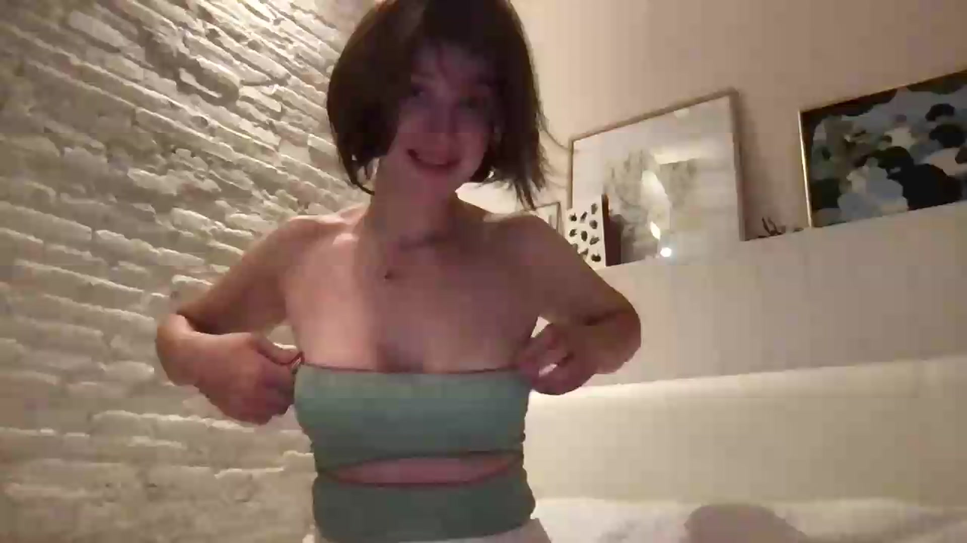 Gallery image thumbnail from LaLune's myfreecams stream on, 05/27/2026, 19:50 image 15 of 20