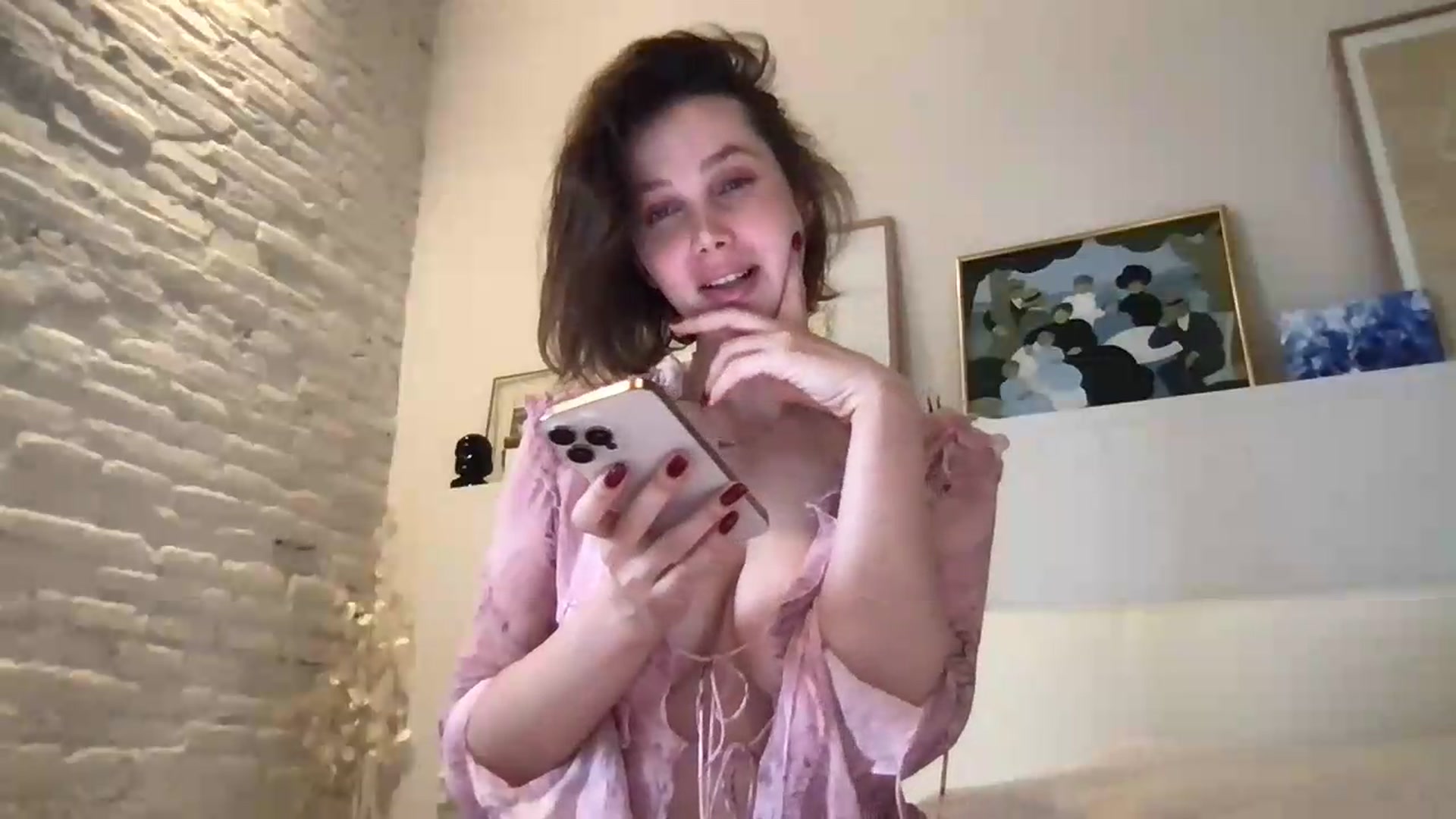 Gallery image thumbnail from LaLune's myfreecams stream on, 05/30/2026, 16:59 image 19 of 20