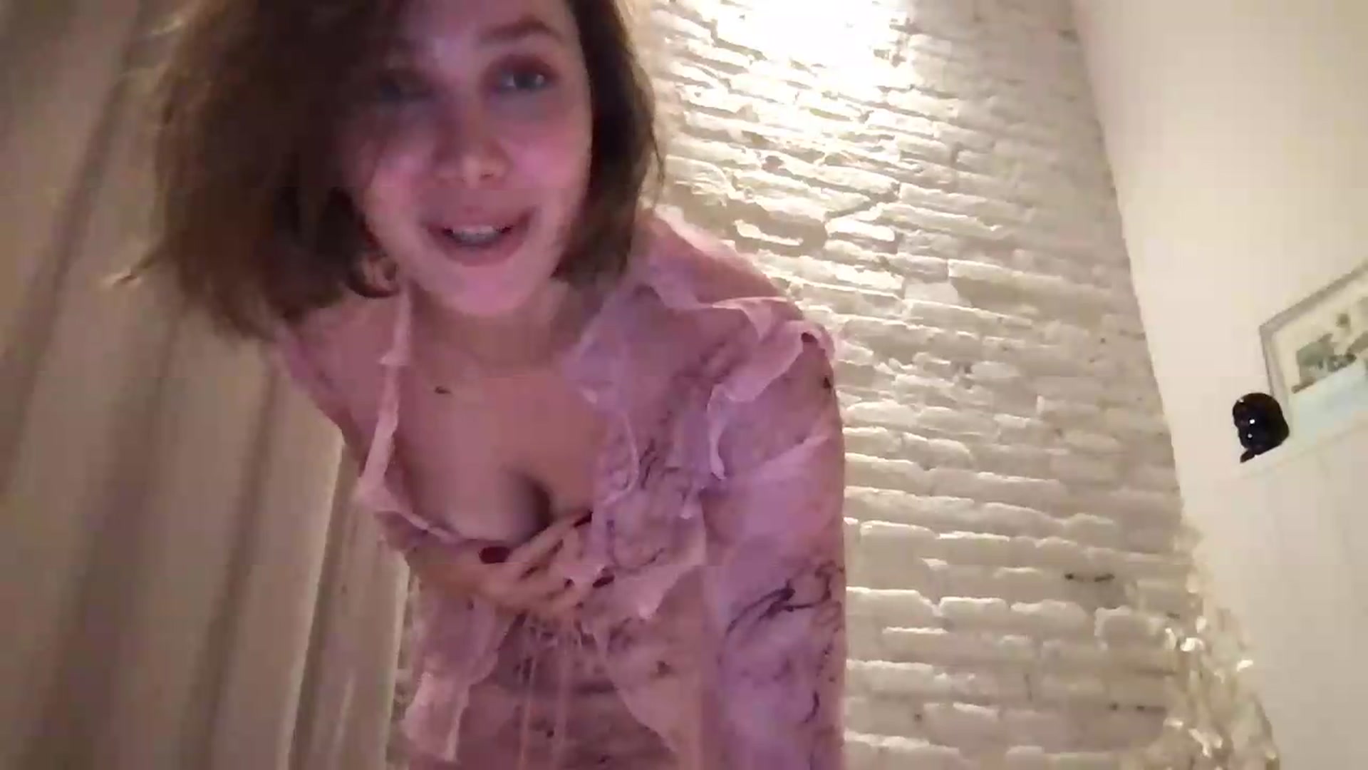 Gallery image thumbnail from LaLune's myfreecams stream on, 05/30/2026, 20:12 image 11 of 20