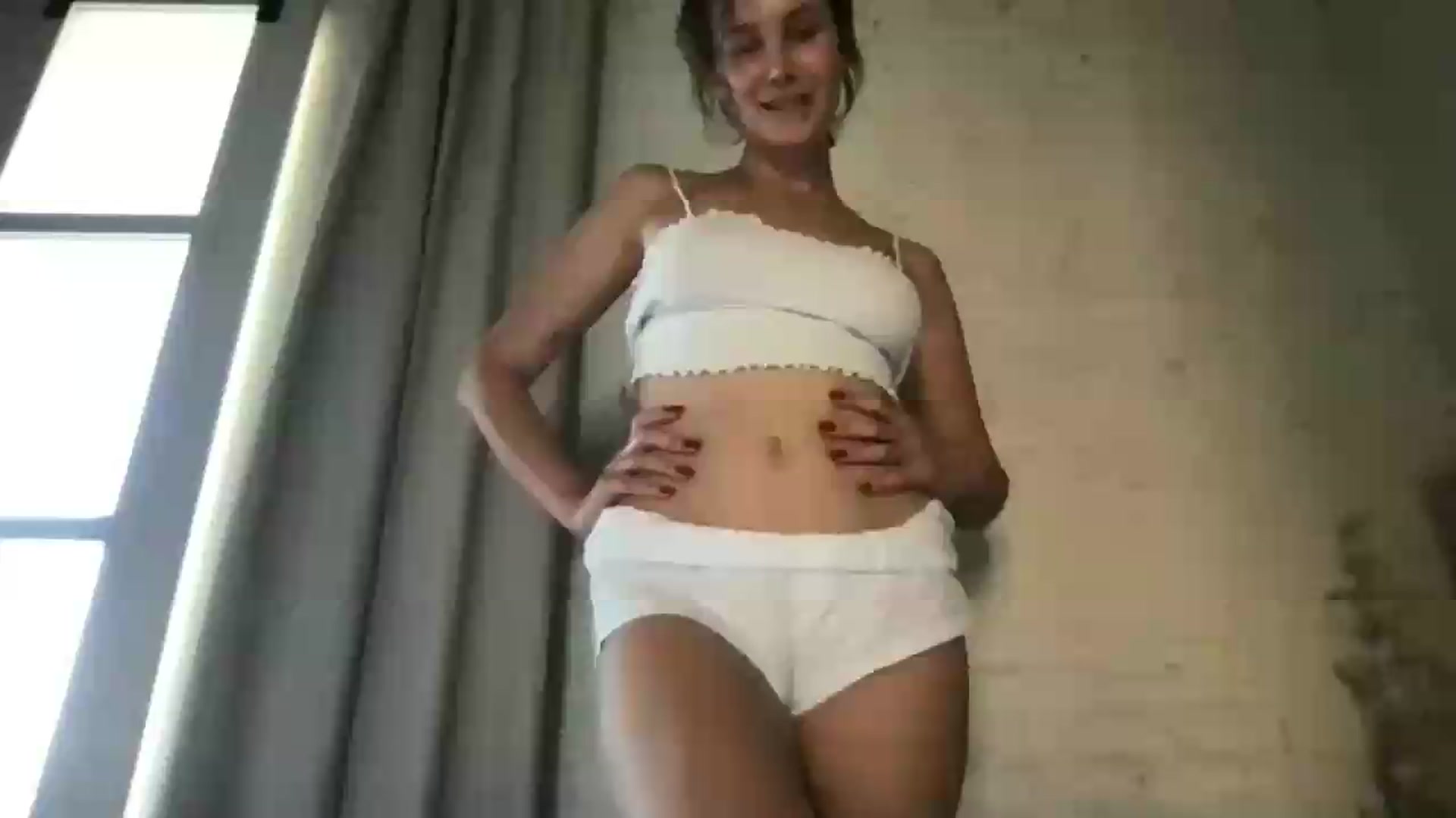 Gallery image thumbnail from LaLune's myfreecams stream on, 07/02/2026, 18:25 image 8 of 20