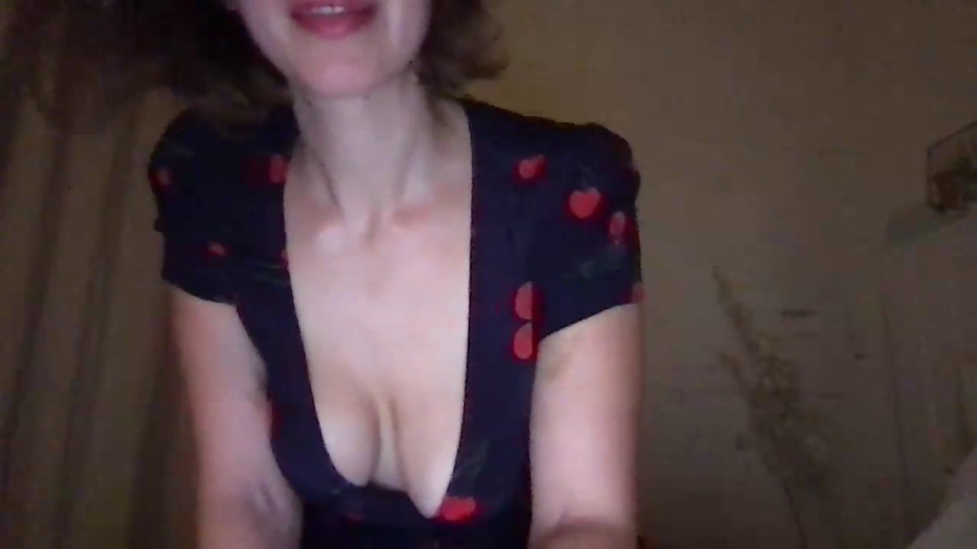 Gallery image thumbnail from LaLune's myfreecams stream on, 07/04/2026, 20:46 image 9 of 20
