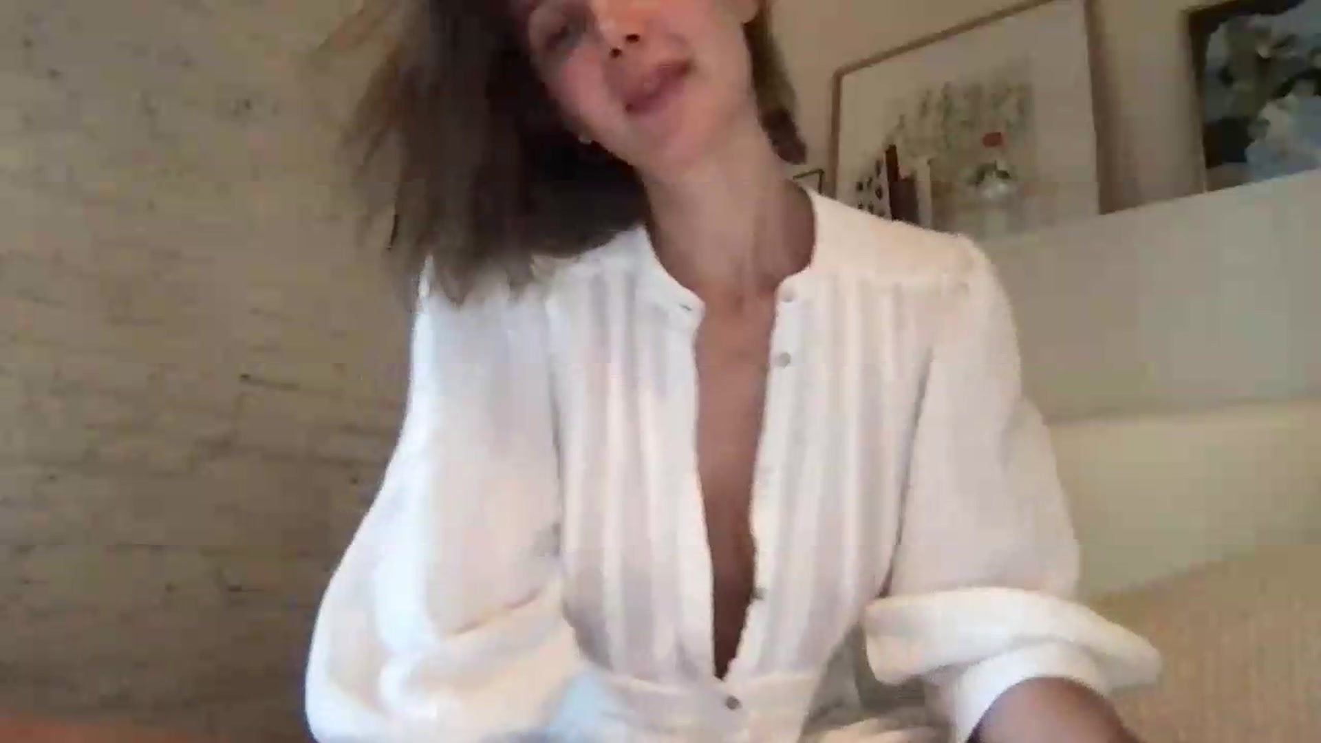 Gallery image thumbnail from LaLune's myfreecams stream on, 07/09/2026, 19:02 image 12 of 20