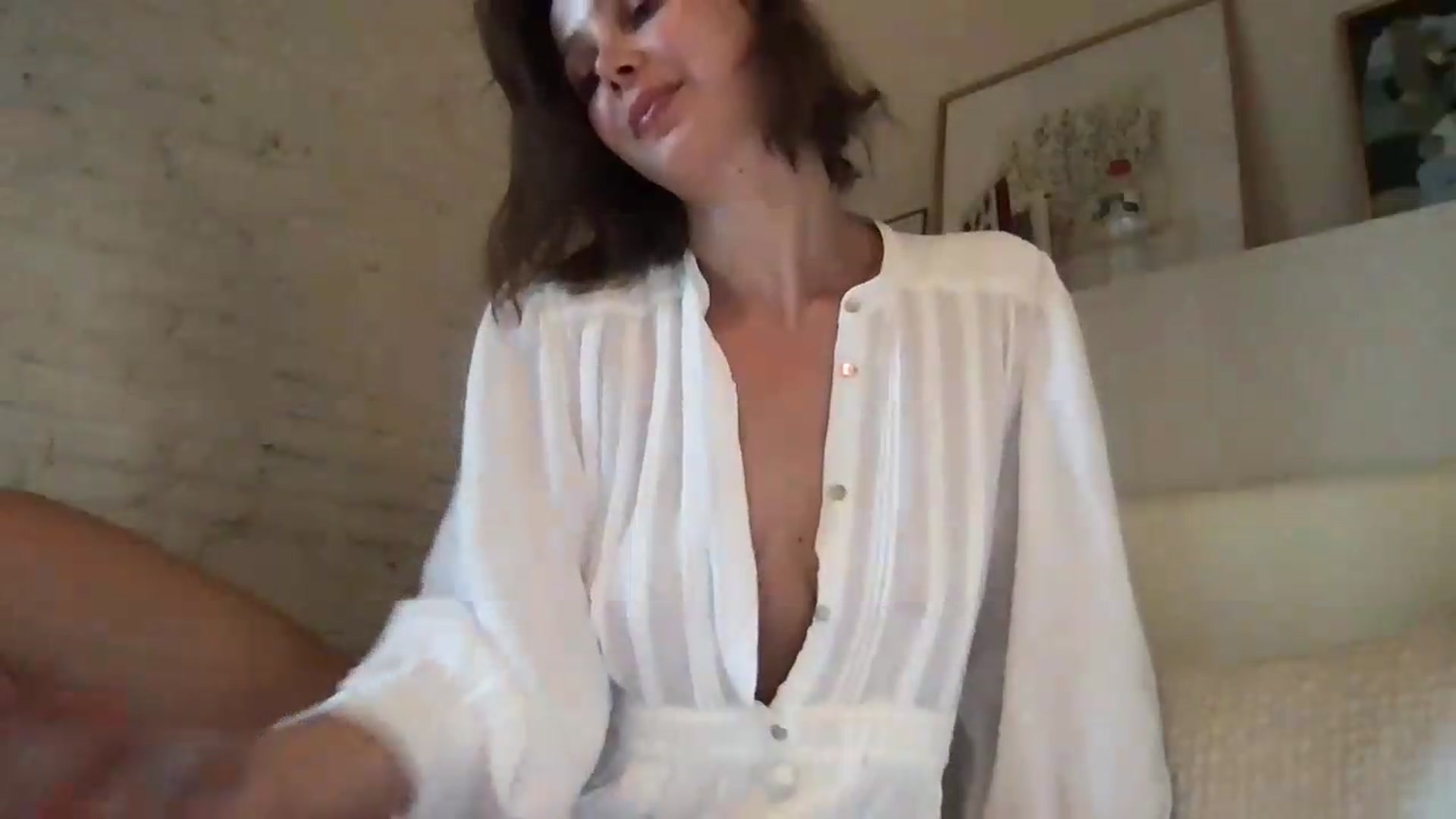 Gallery image thumbnail from LaLune's myfreecams stream on, 07/09/2026, 19:02 image 8 of 20