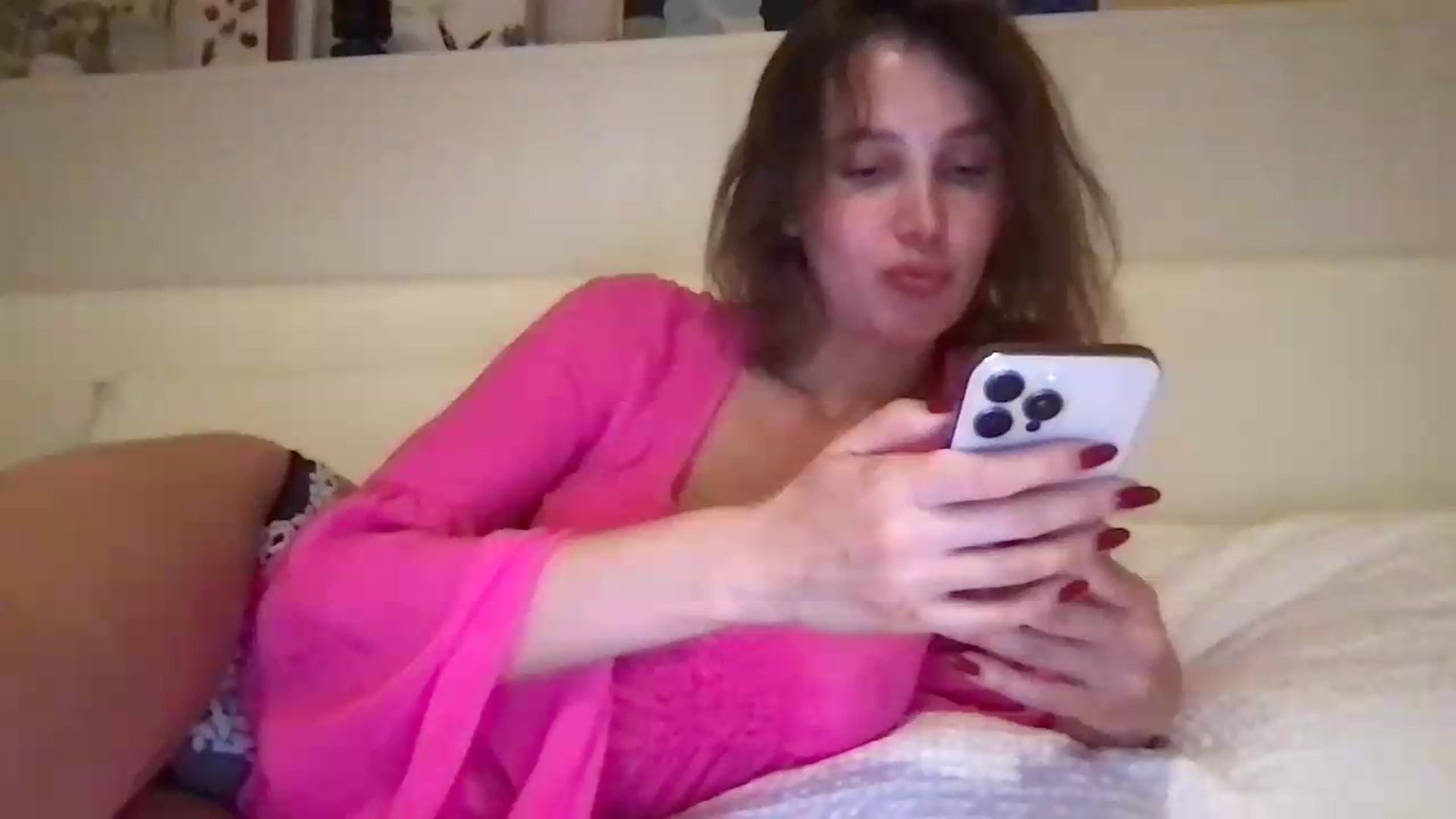 Gallery image thumbnail from LaLune's myfreecams stream on, 07/20/2026, 23:20 image 3 of 20
