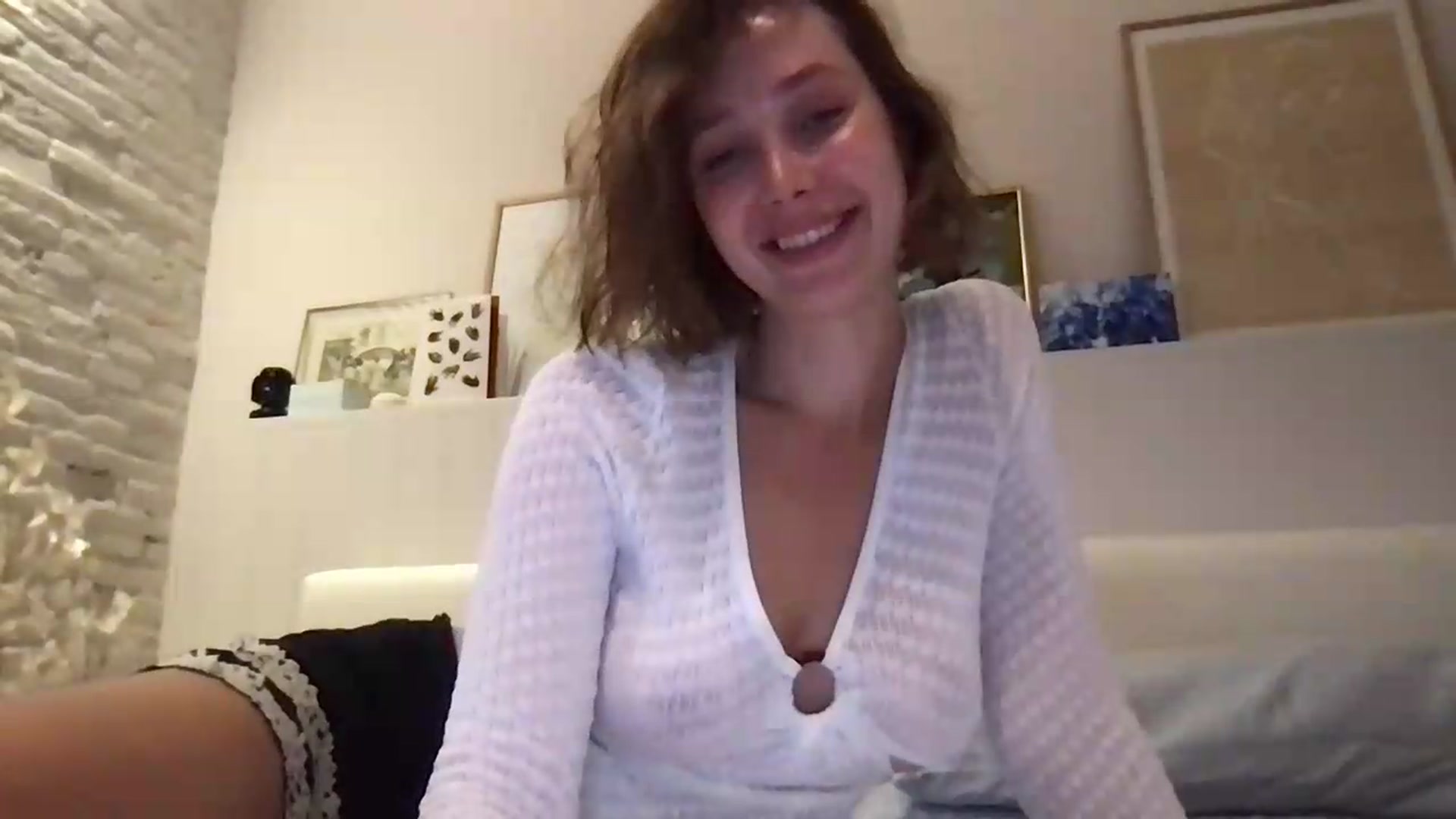 Gallery image thumbnail from LaLune's myfreecams stream on, 08/13/2026, 19:00 image 14 of 20