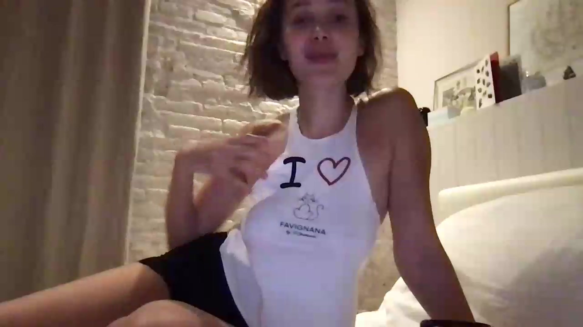 Gallery image thumbnail from LaLune's myfreecams stream on, 08/15/2026, 21:19 image 19 of 20