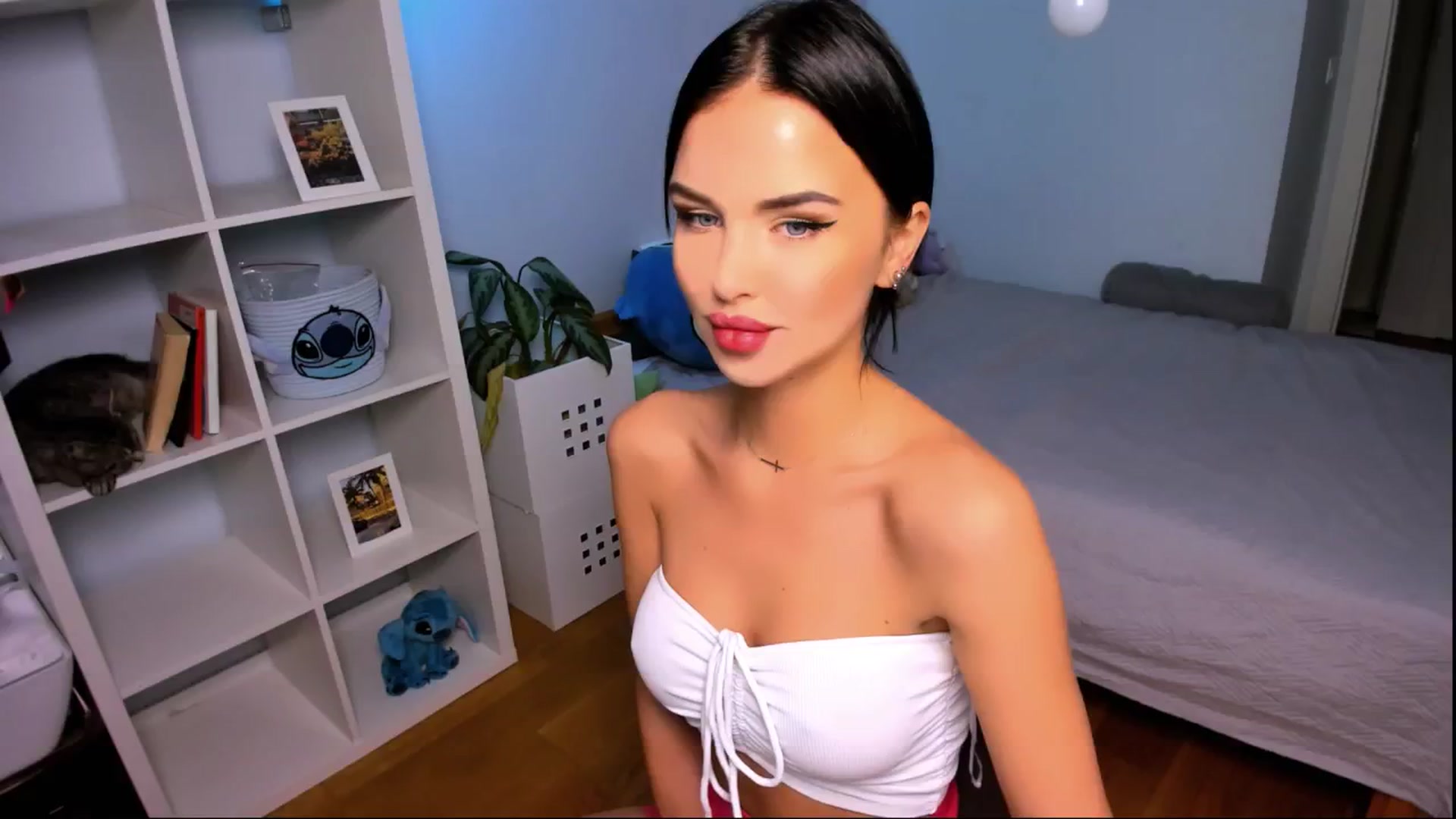 Gallery image thumbnail from LaNuitTresor's myfreecams stream on, 11/14/2024, 16:22 image 20 of 20