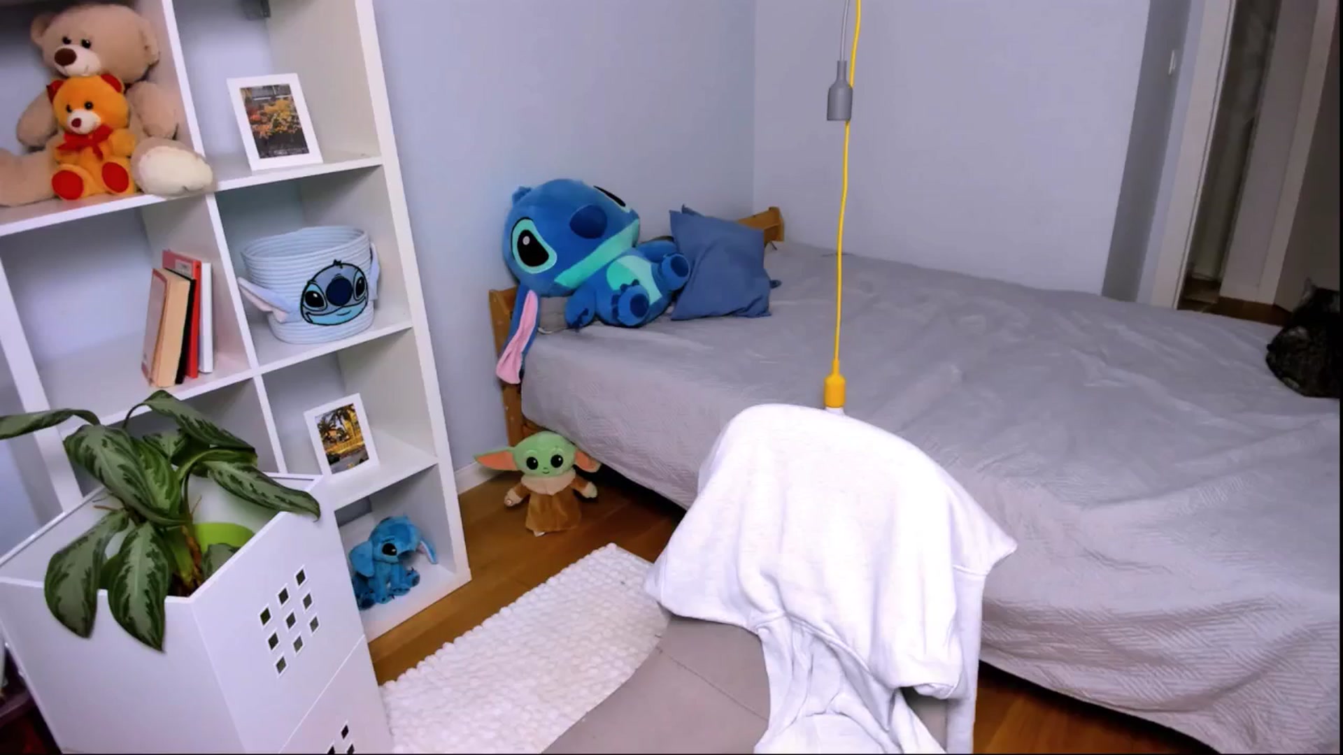 Gallery image thumbnail from LaNuitTresor's myfreecams stream on, 11/27/2024, 15:48 image 1 of 20