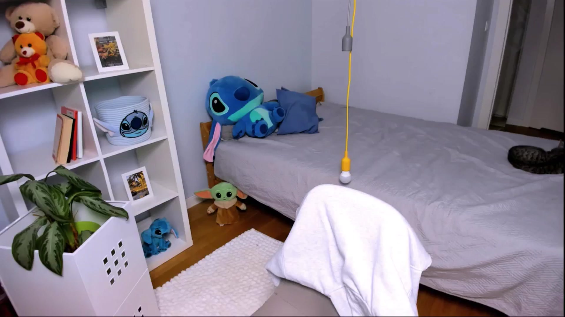 Gallery image thumbnail from LaNuitTresor's myfreecams stream on, 11/27/2024, 15:48 image 14 of 20