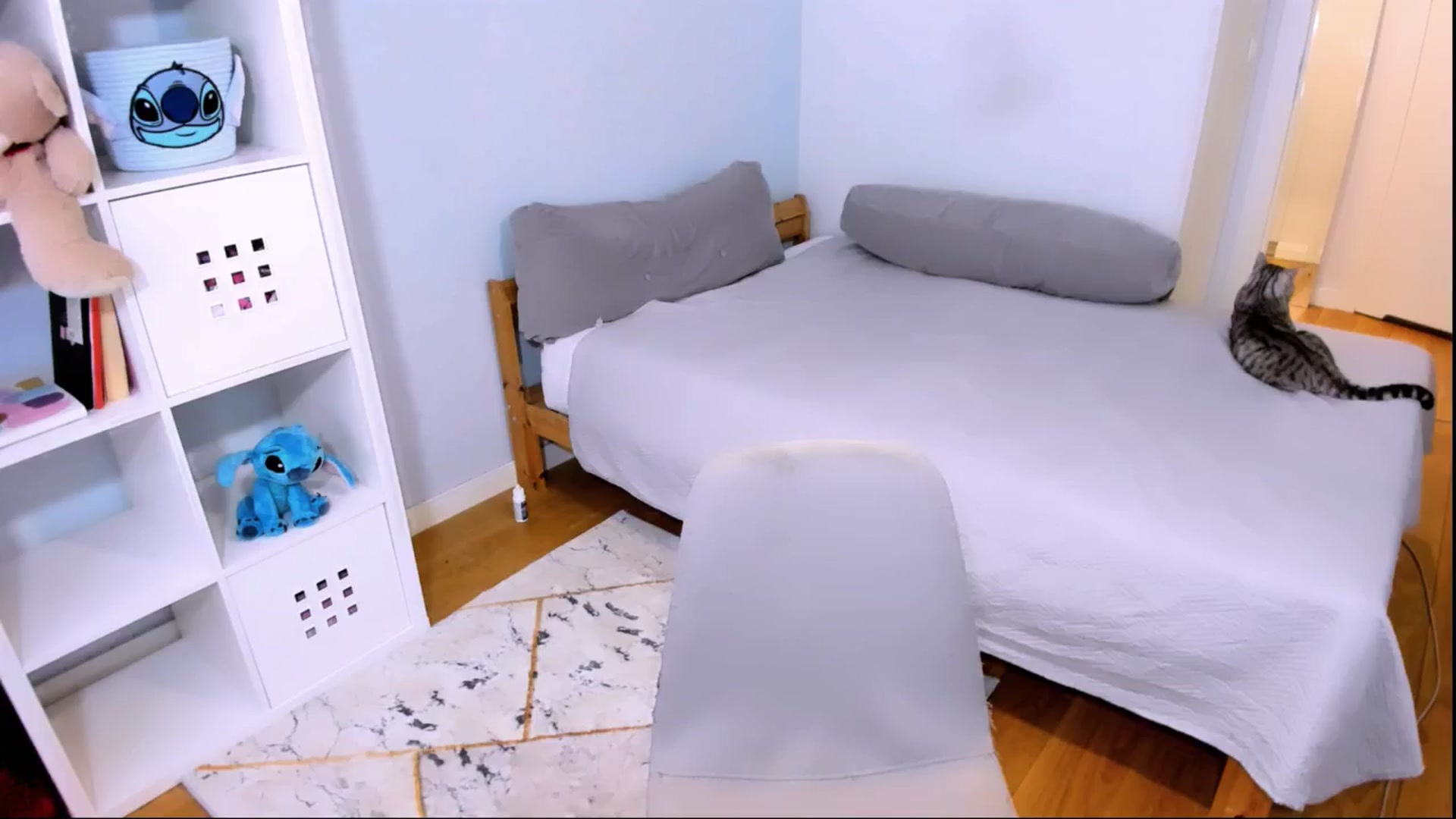 Gallery image thumbnail from LaNuitTresor's myfreecams stream on, 01/06/2025, 12:54 image 10 of 20