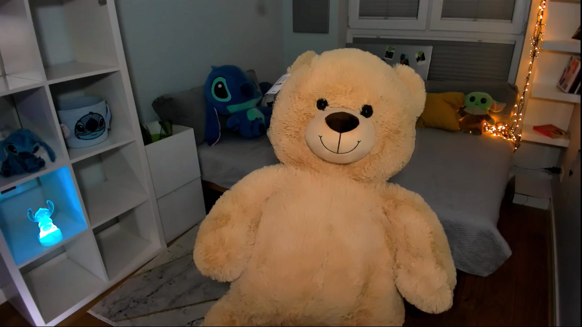 Gallery image thumbnail from LaNuitTresor's myfreecams stream on, 02/27/2025, 20:29 image 20 of 20