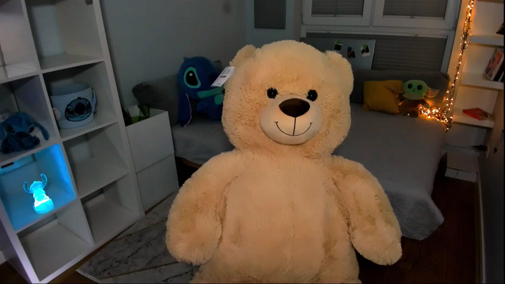 Gallery image thumbnail from LaNuitTresor's myfreecams stream on, 02/27/2025, 20:29 image 7 of 20