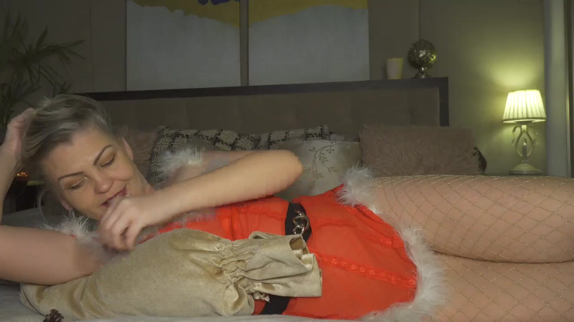 Gallery image thumbnail from LaSeductrice's myfreecams stream on, 12/25/2025, 22:40 image 16 of 20