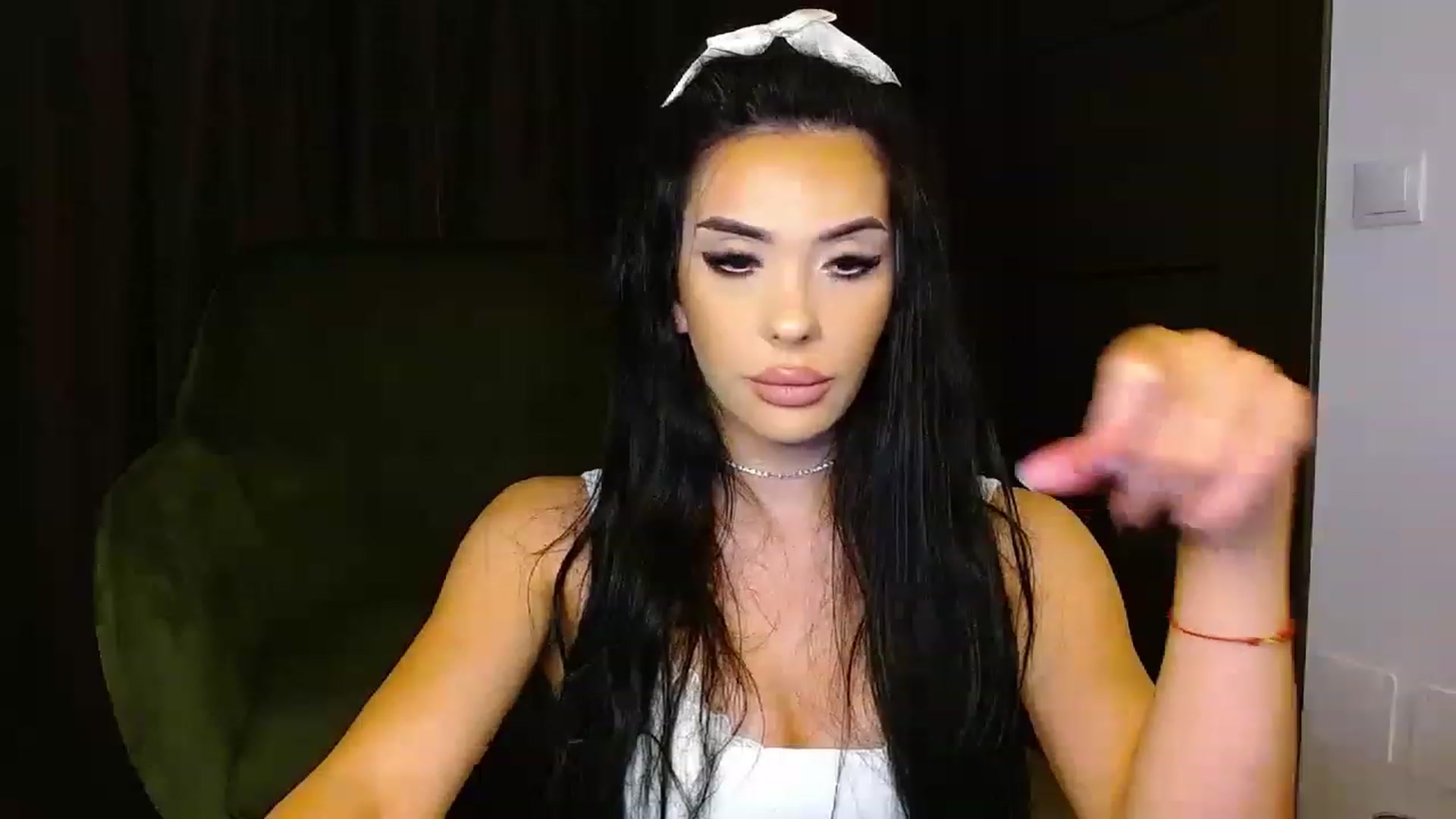 Gallery image thumbnail from La_bandida's myfreecams stream on, 06/27/2023, 23:33 image 13 of 20