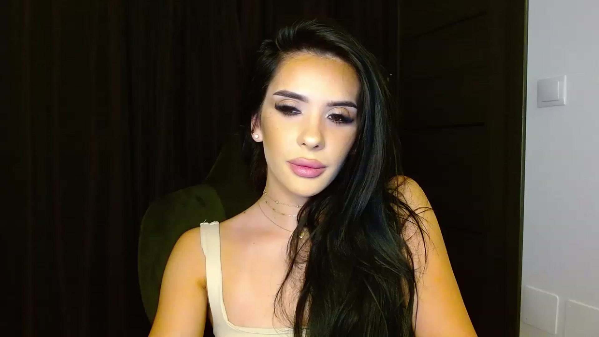 Gallery image thumbnail from La_bandida's myfreecams stream on, 07/05/2023, 22:42 image 7 of 20
