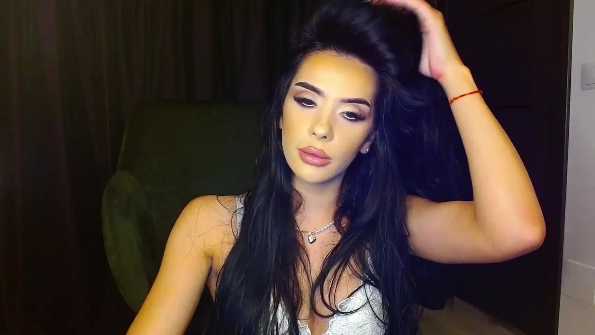 Gallery image thumbnail from La_bandida's myfreecams stream on, 07/11/2023, 18:54 image 9 of 20