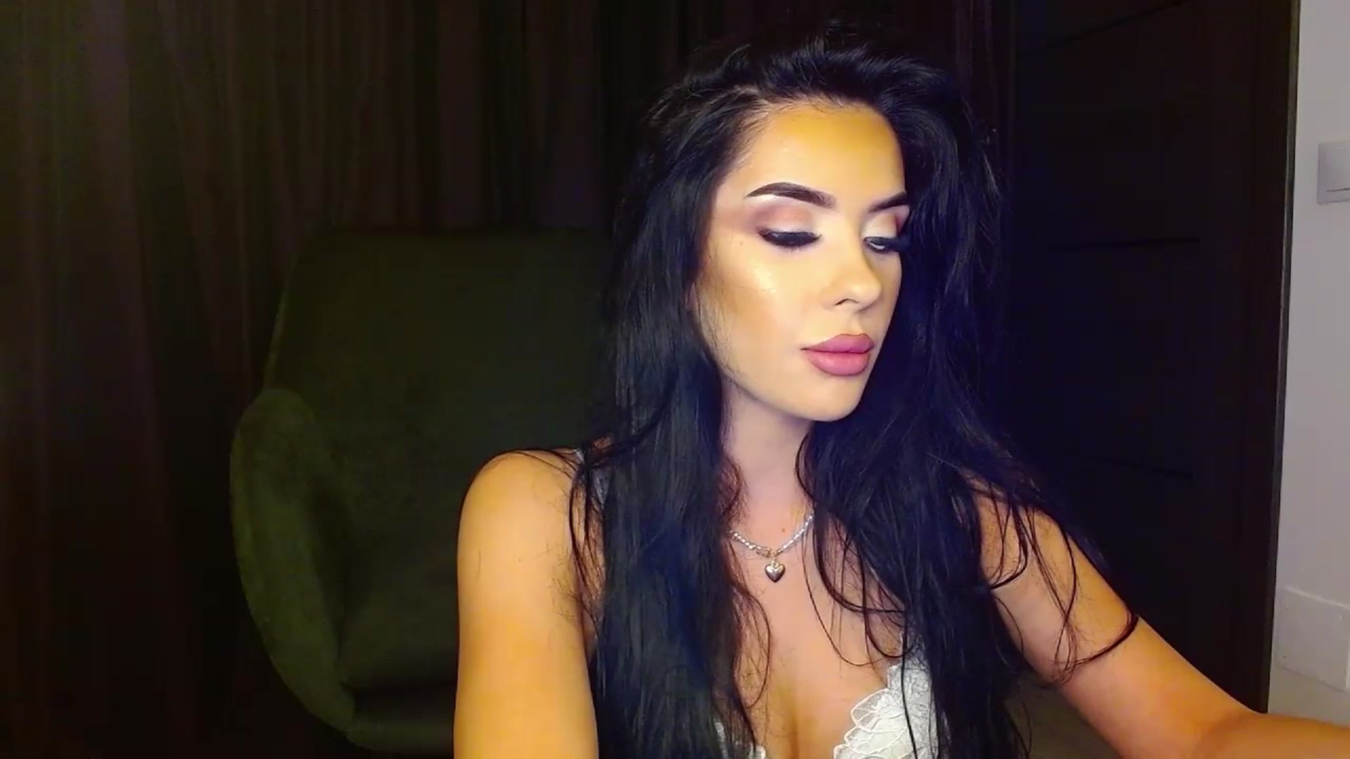 Gallery image thumbnail from La_bandida's myfreecams stream on, 07/11/2023, 18:54 image 2 of 20