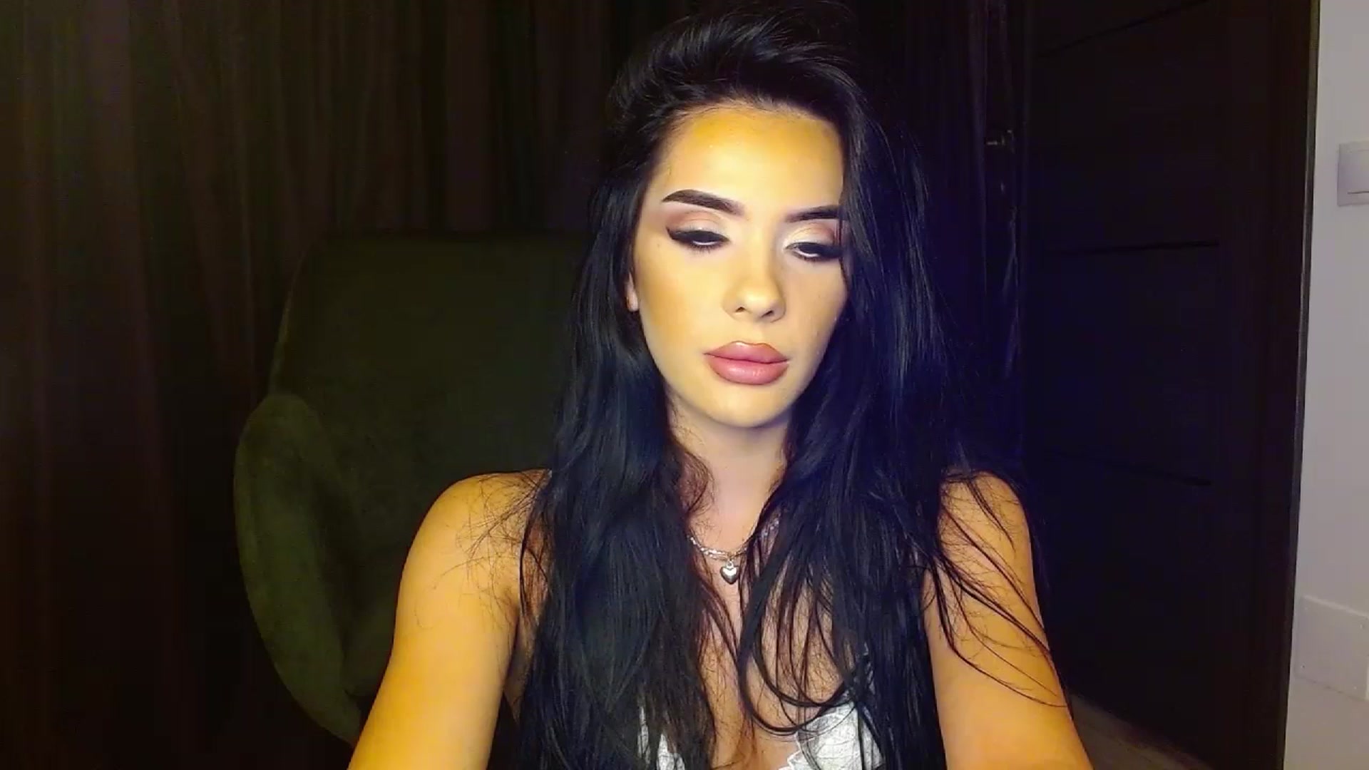 Gallery image thumbnail from La_bandida's myfreecams stream on, 07/11/2023, 18:54 image 8 of 20