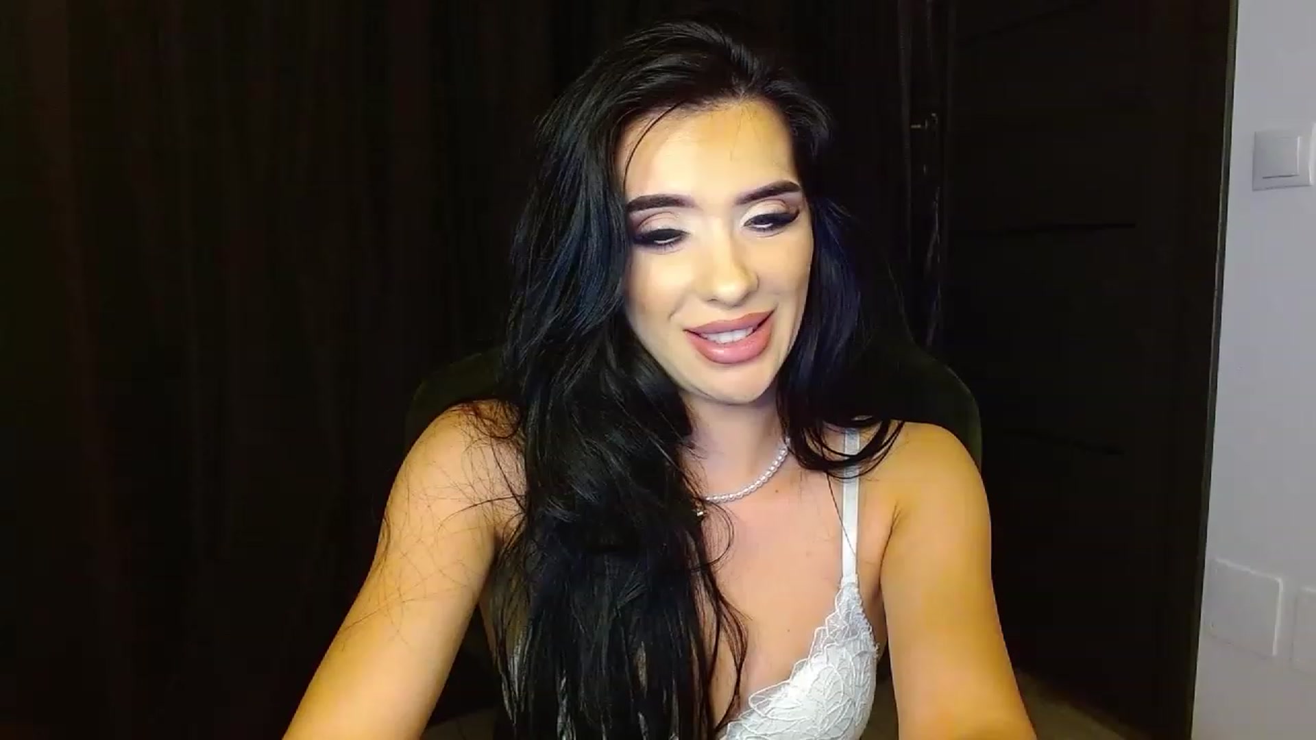 Gallery image thumbnail from La_bandida's myfreecams stream on, 07/11/2023, 20:28 image 5 of 20