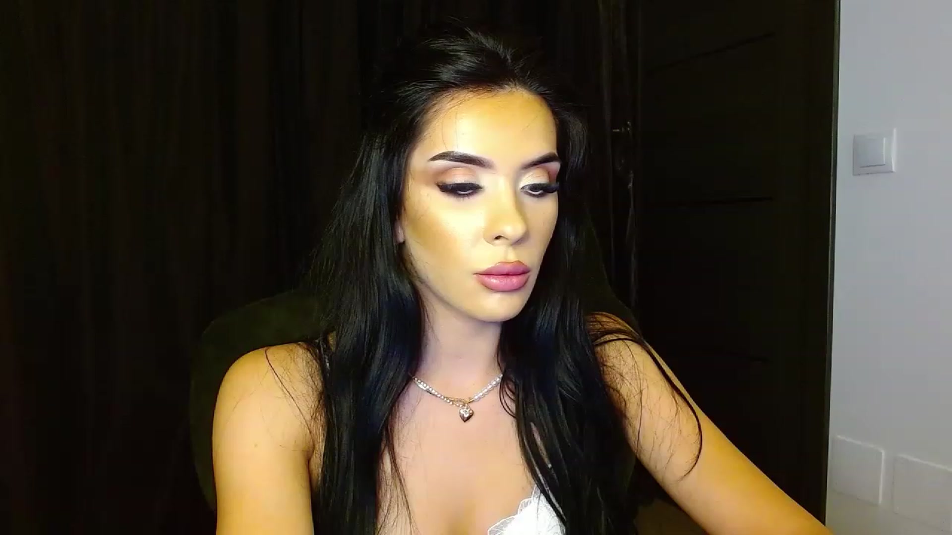 Gallery image thumbnail from La_bandida's myfreecams stream on, 07/11/2023, 22:11 image 5 of 20
