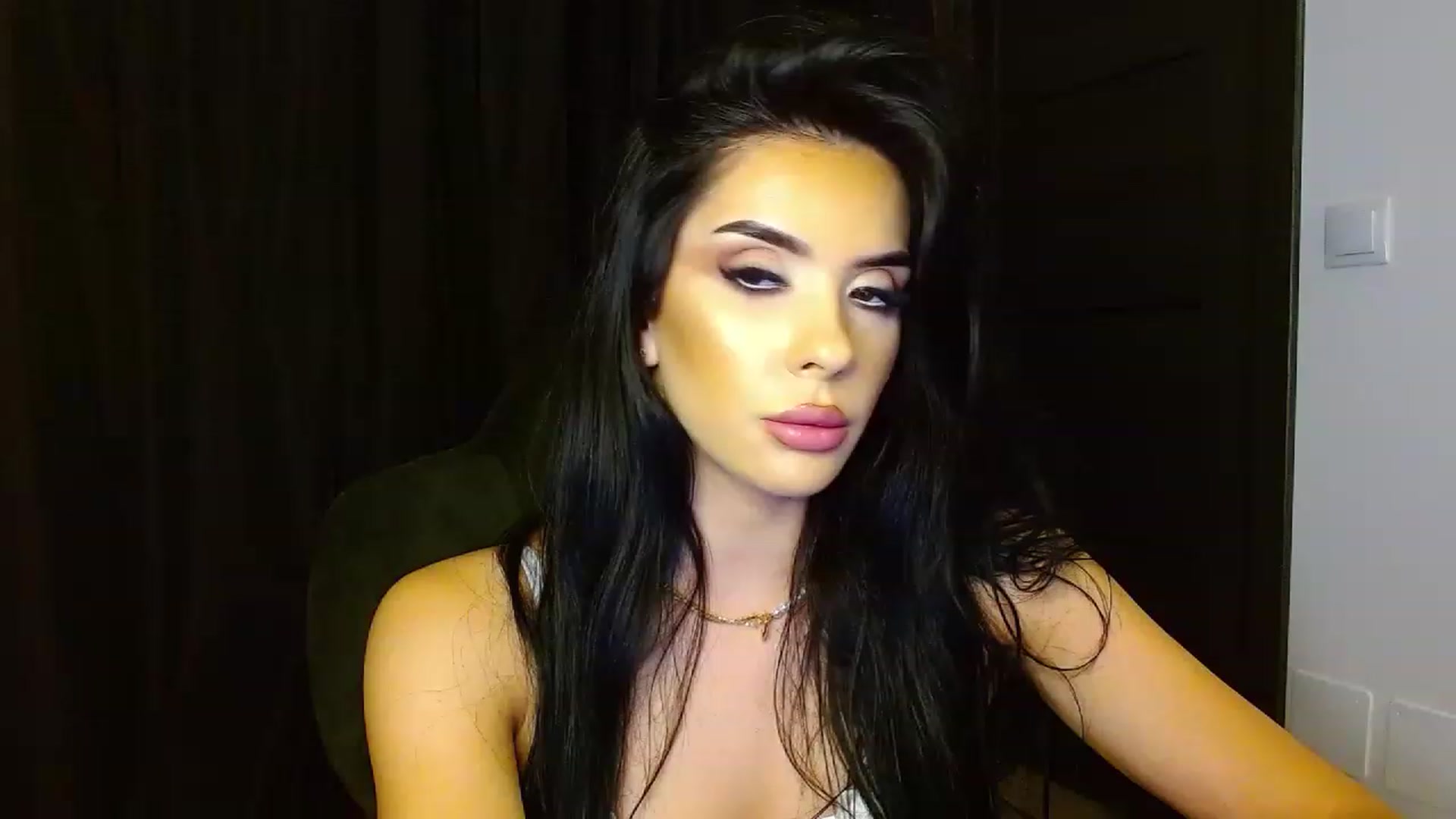 Gallery image thumbnail from La_bandida's myfreecams stream on, 07/11/2023, 22:11 image 14 of 20