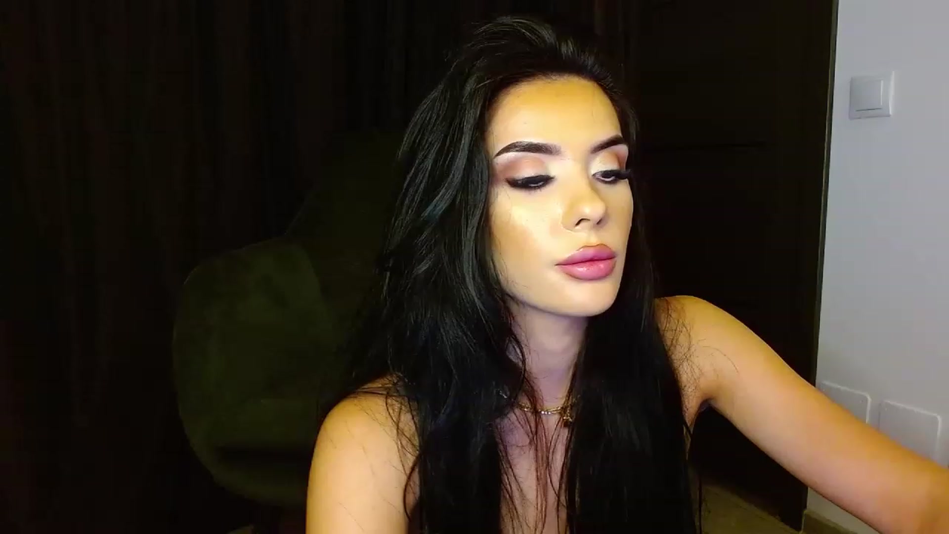 Gallery image thumbnail from La_bandida's myfreecams stream on, 07/11/2023, 22:11 image 19 of 20