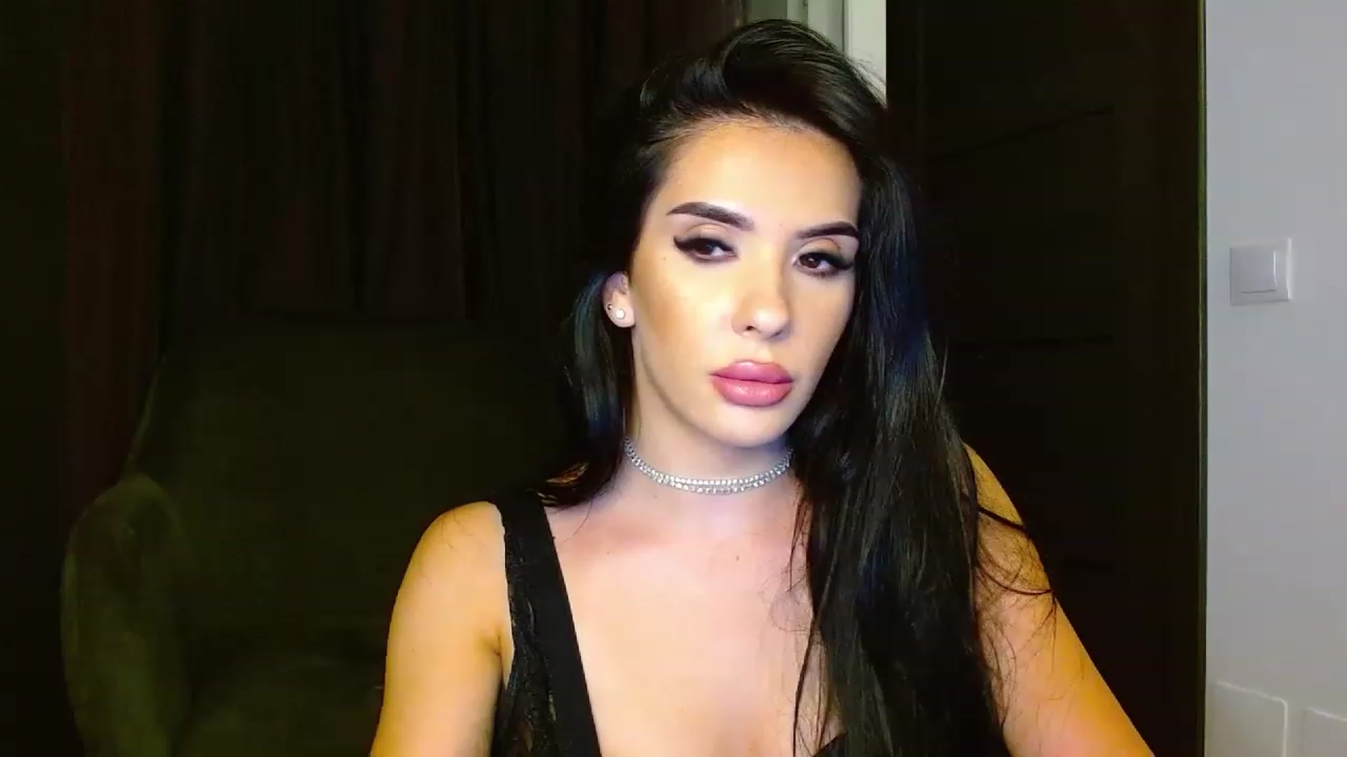 Gallery image thumbnail from La_bandida's myfreecams stream on, 07/13/2023, 21:34 image 6 of 20