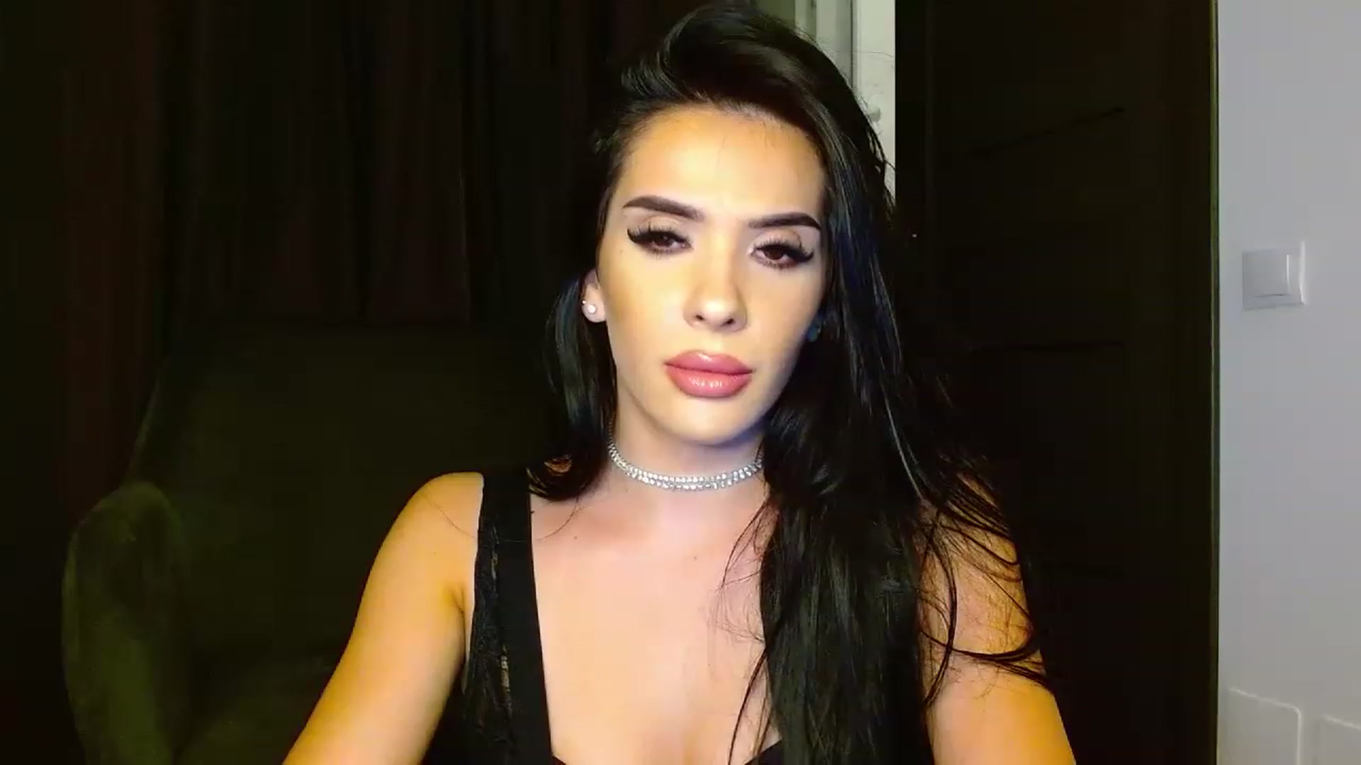 Gallery image thumbnail from La_bandida's myfreecams stream on, 07/13/2023, 21:34 image 10 of 20