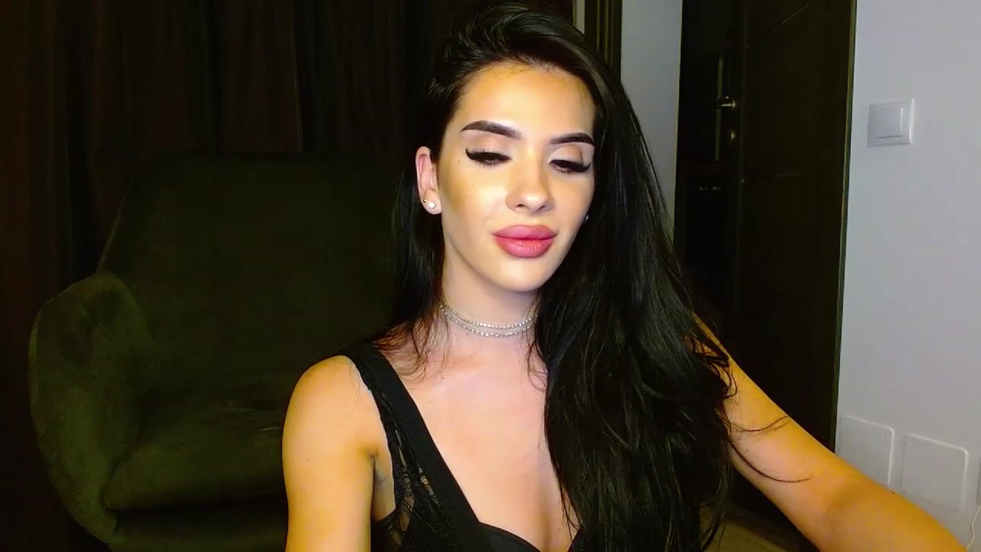 Gallery image thumbnail from La_bandida's myfreecams stream on, 07/14/2023, 24:11 image 14 of 20