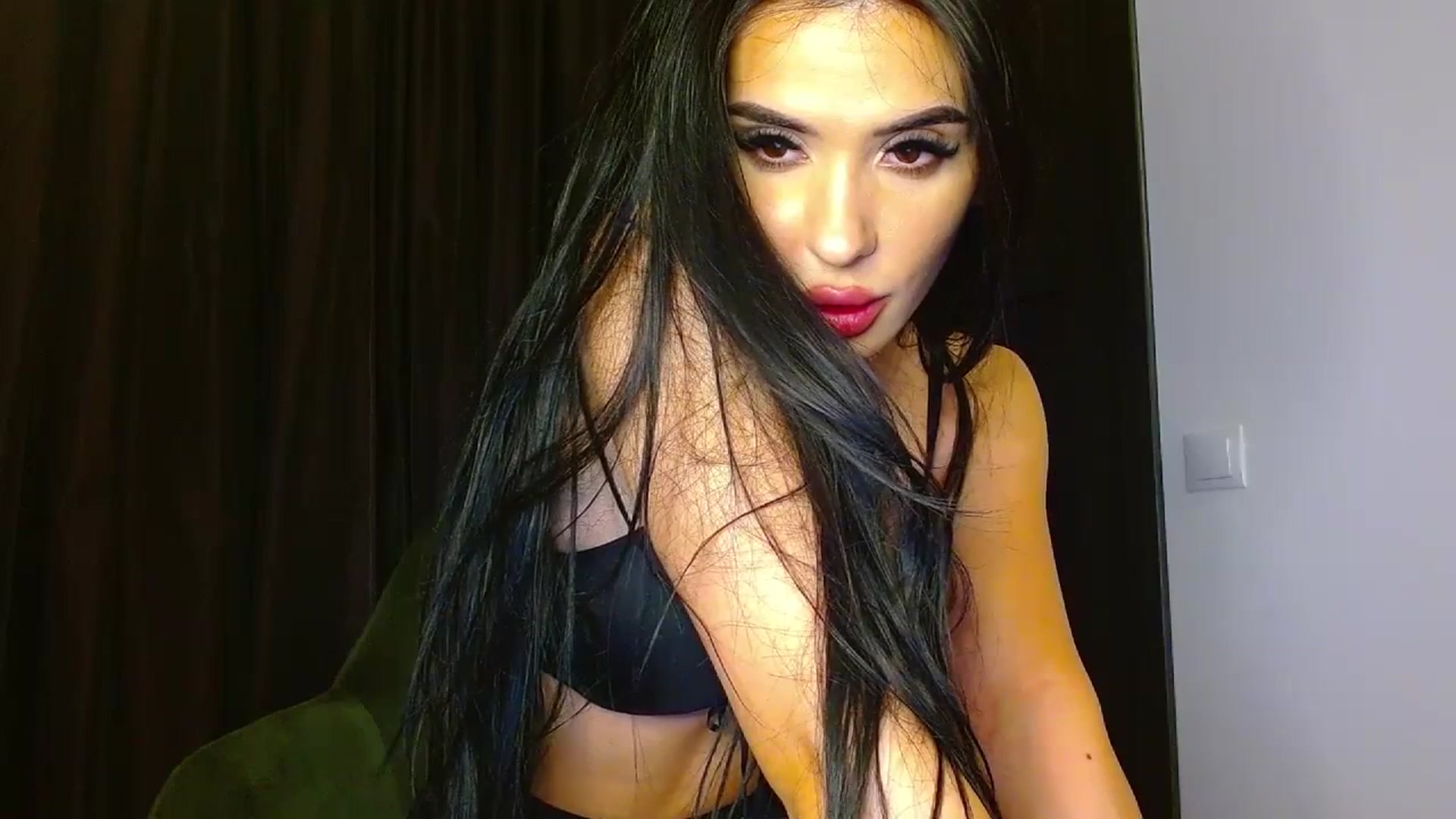 Gallery image thumbnail from La_bandida's myfreecams stream on, 07/14/2023, 01:01 image 5 of 20