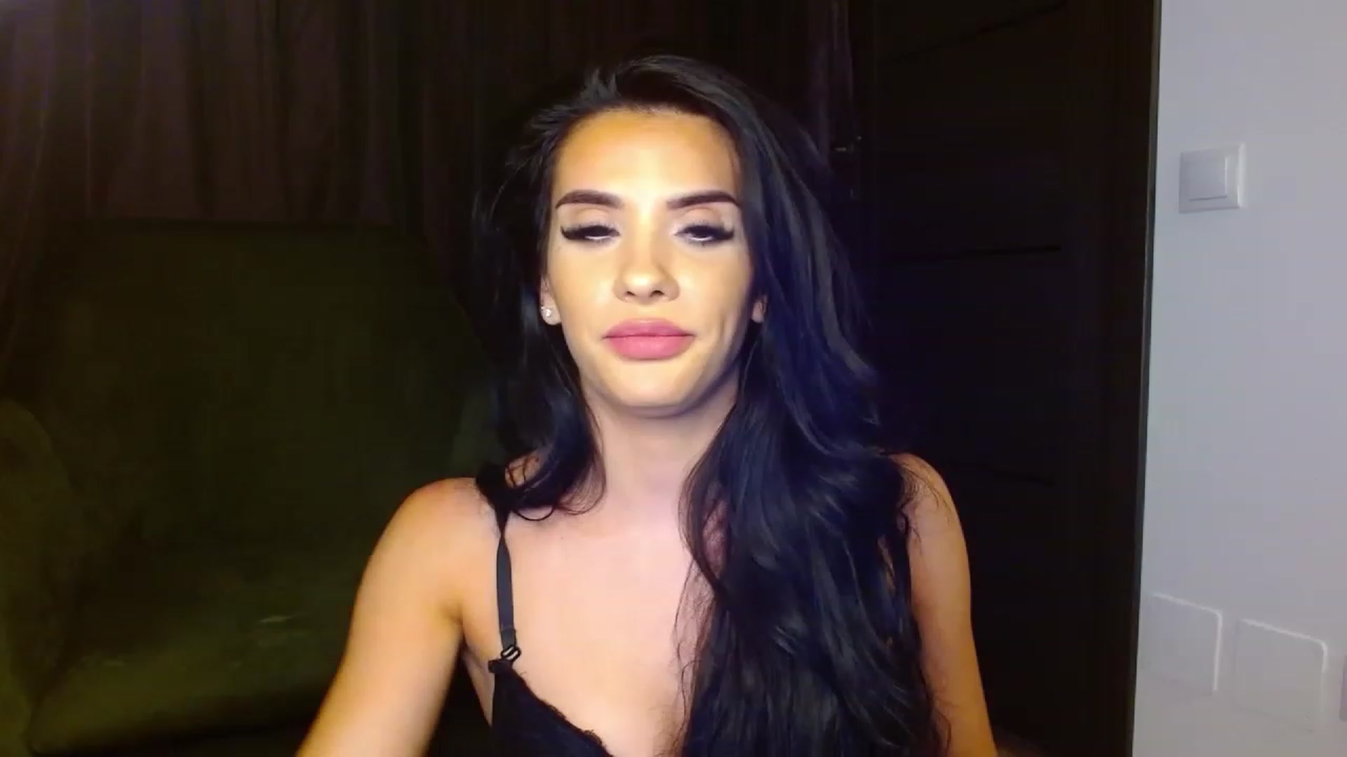 Gallery image thumbnail from La_bandida's myfreecams stream on, 07/17/2023, 20:49 image 19 of 20