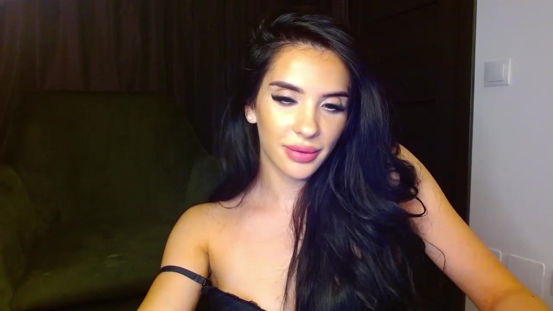Gallery image thumbnail from La_bandida's myfreecams stream on, 07/17/2023, 20:49 image 11 of 20