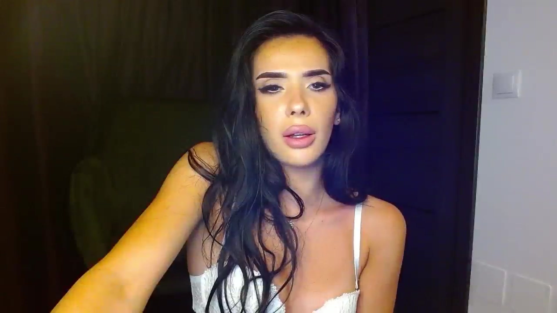 Gallery image thumbnail from La_bandida's myfreecams stream on, 07/31/2023, 22:42 image 8 of 20