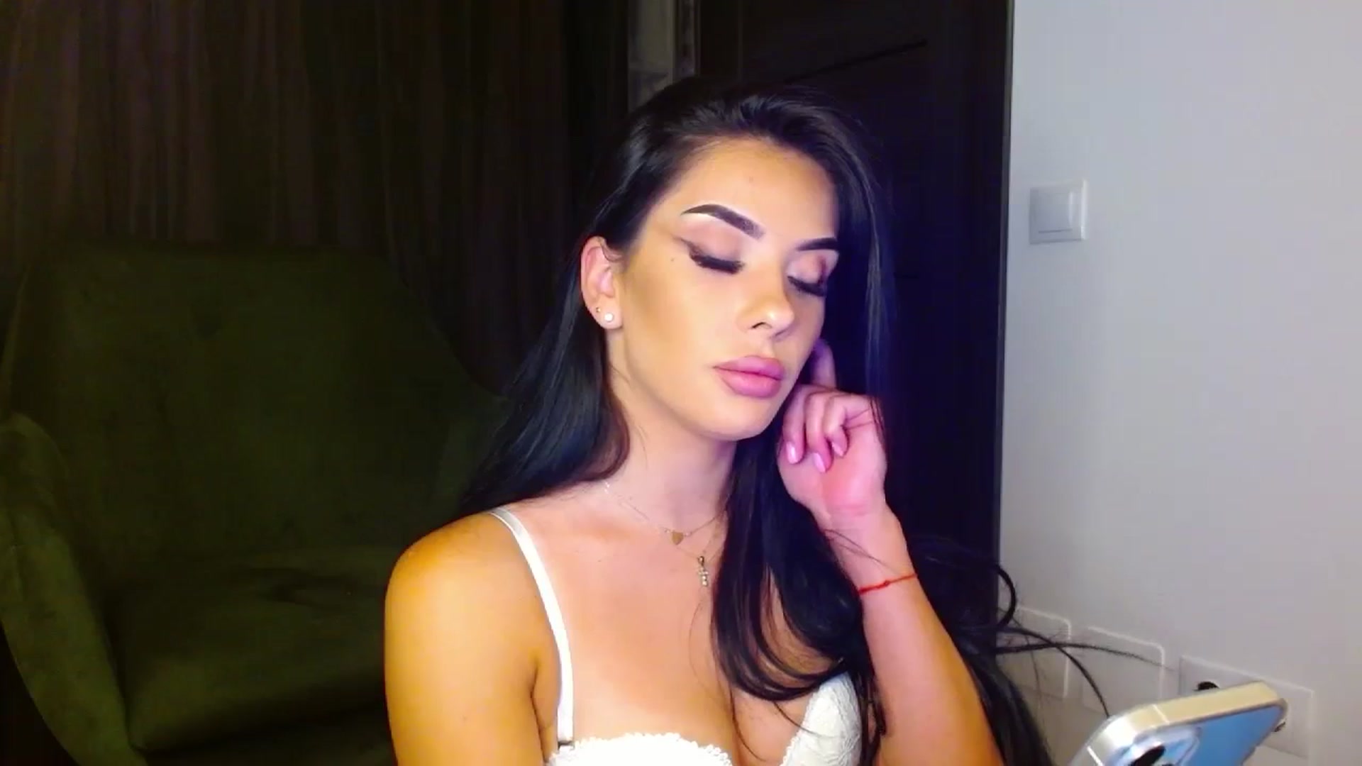 Gallery image thumbnail from La_bandida's myfreecams stream on, 08/09/2023, 19:13 image 16 of 20