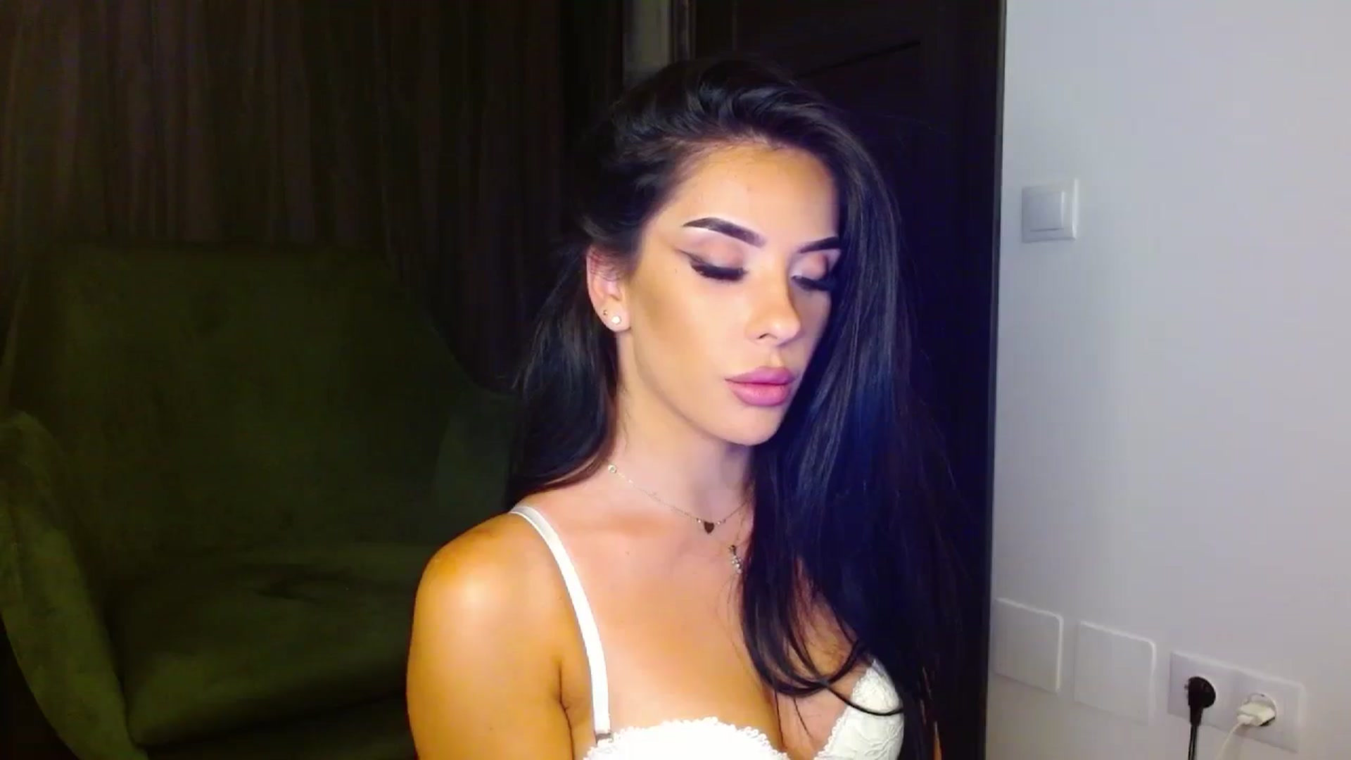 Gallery image thumbnail from La_bandida's myfreecams stream on, 08/09/2023, 19:13 image 17 of 20