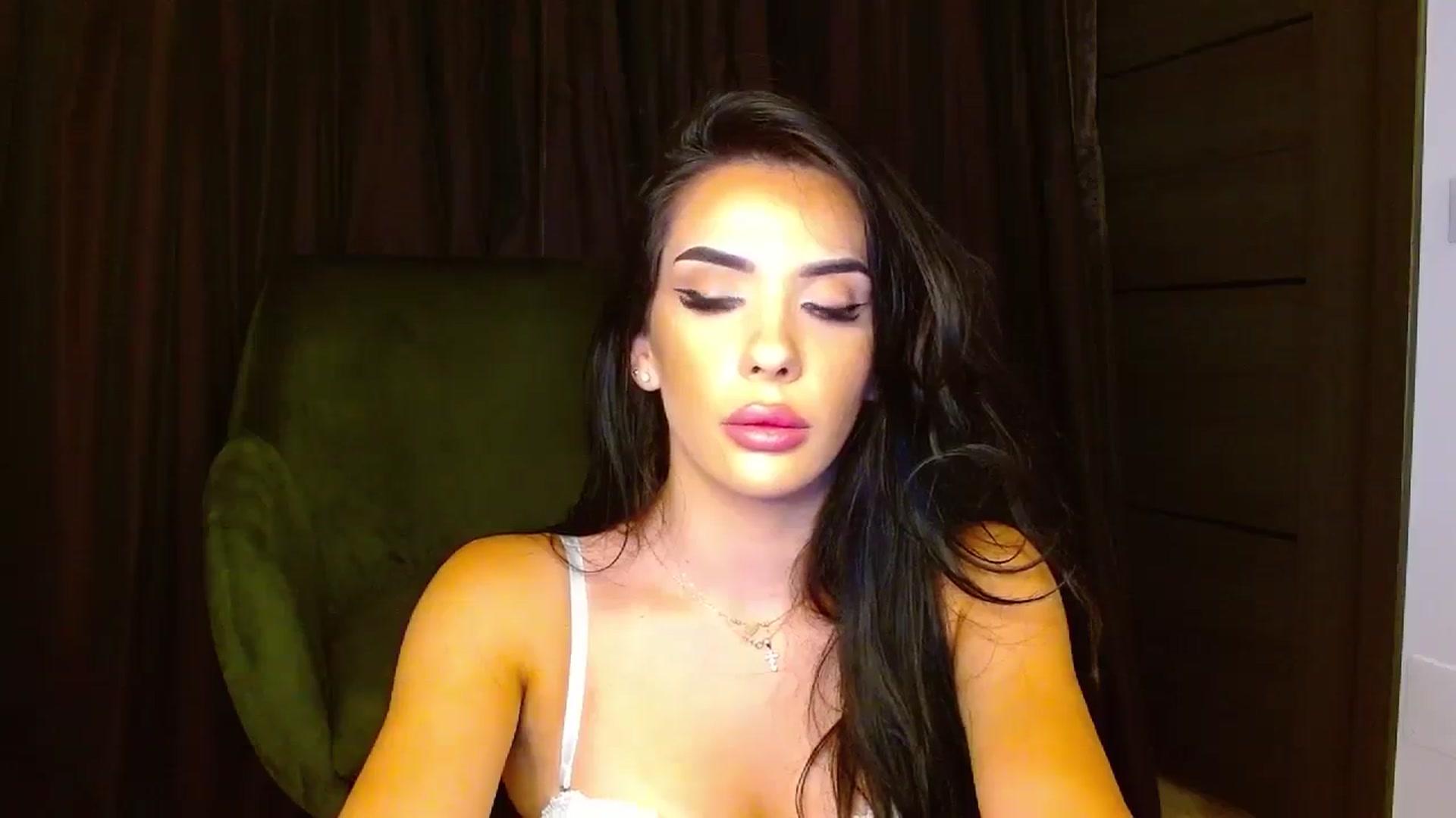Gallery image thumbnail from La_bandida's myfreecams stream on, 08/16/2023, 23:40 image 18 of 20