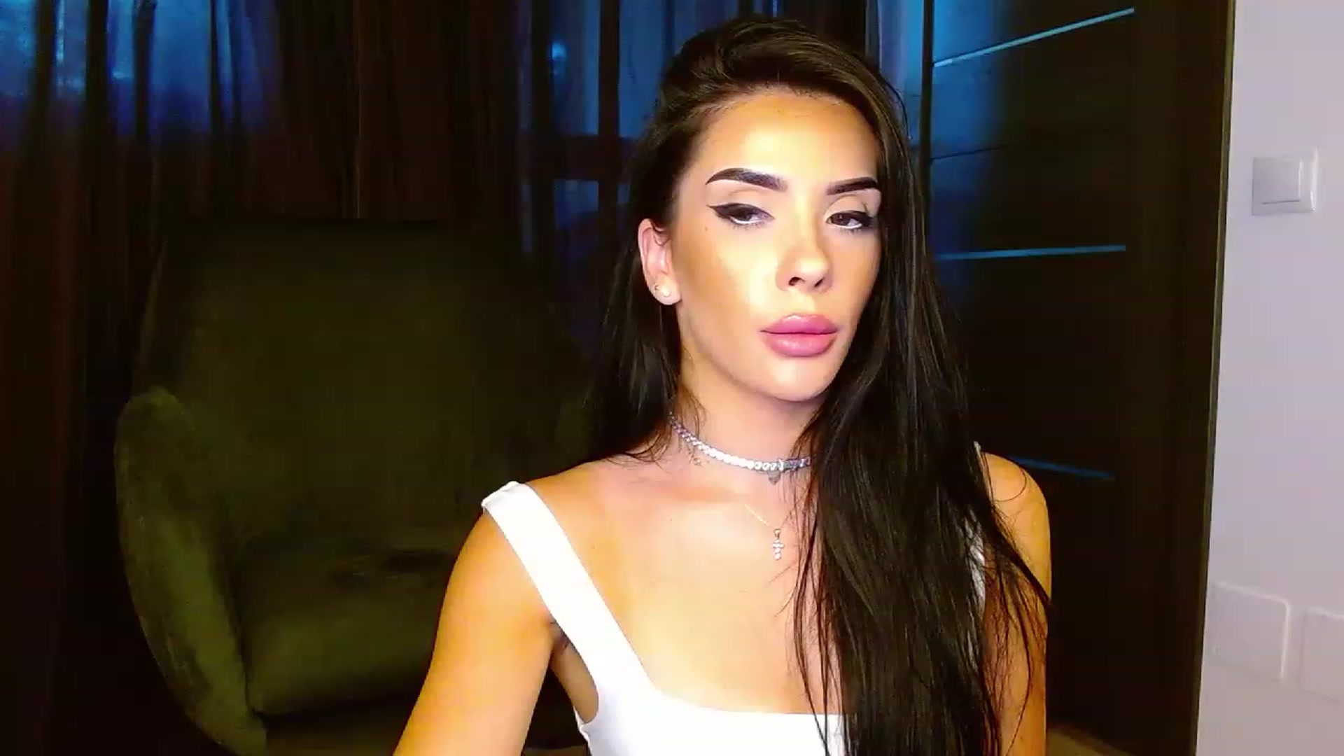 Gallery image thumbnail from La_bandida's myfreecams stream on, 08/17/2023, 13:22 image 20 of 20