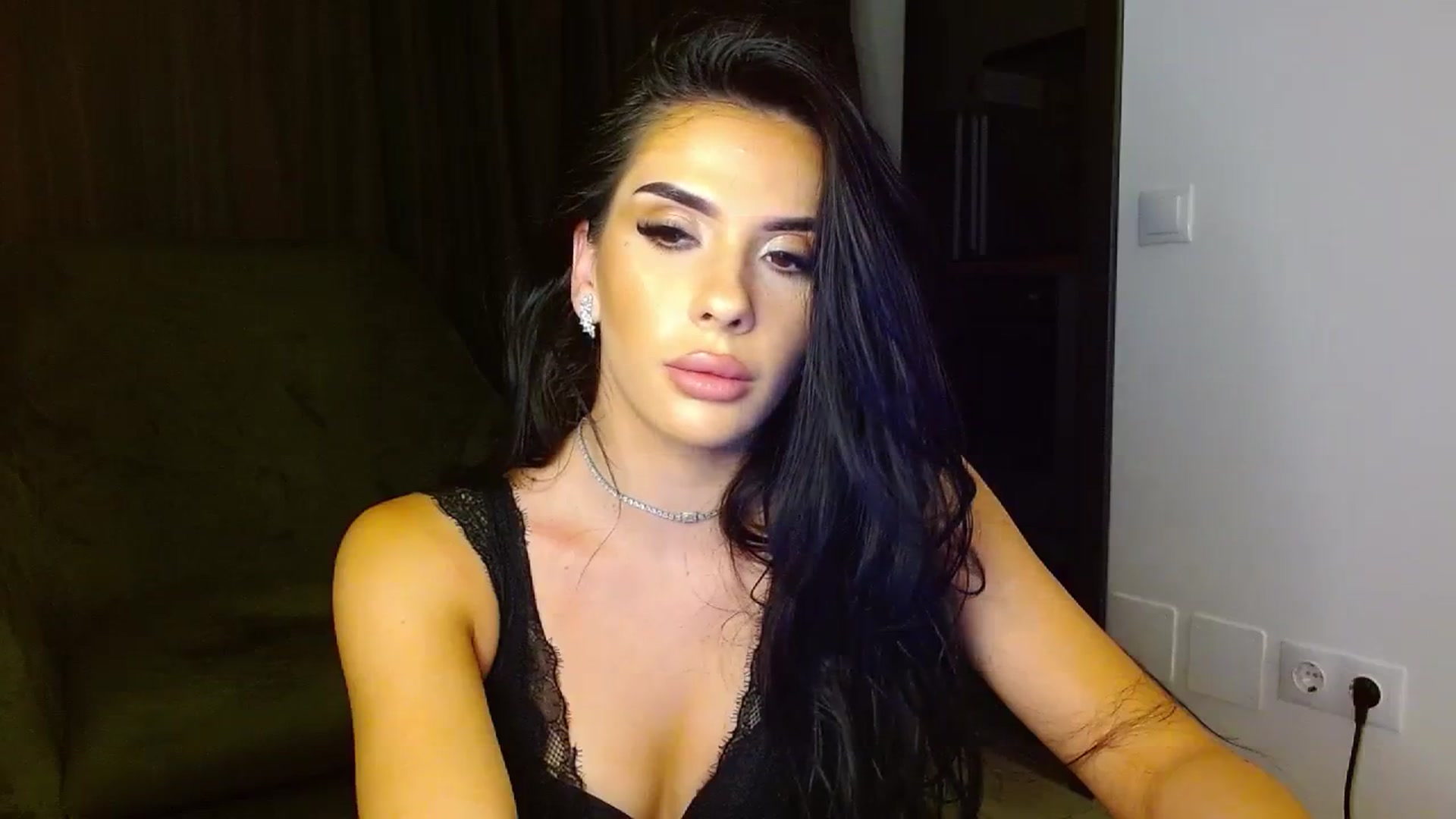 Gallery image thumbnail from La_bandida's myfreecams stream on, 08/21/2023, 22:09 image 20 of 20