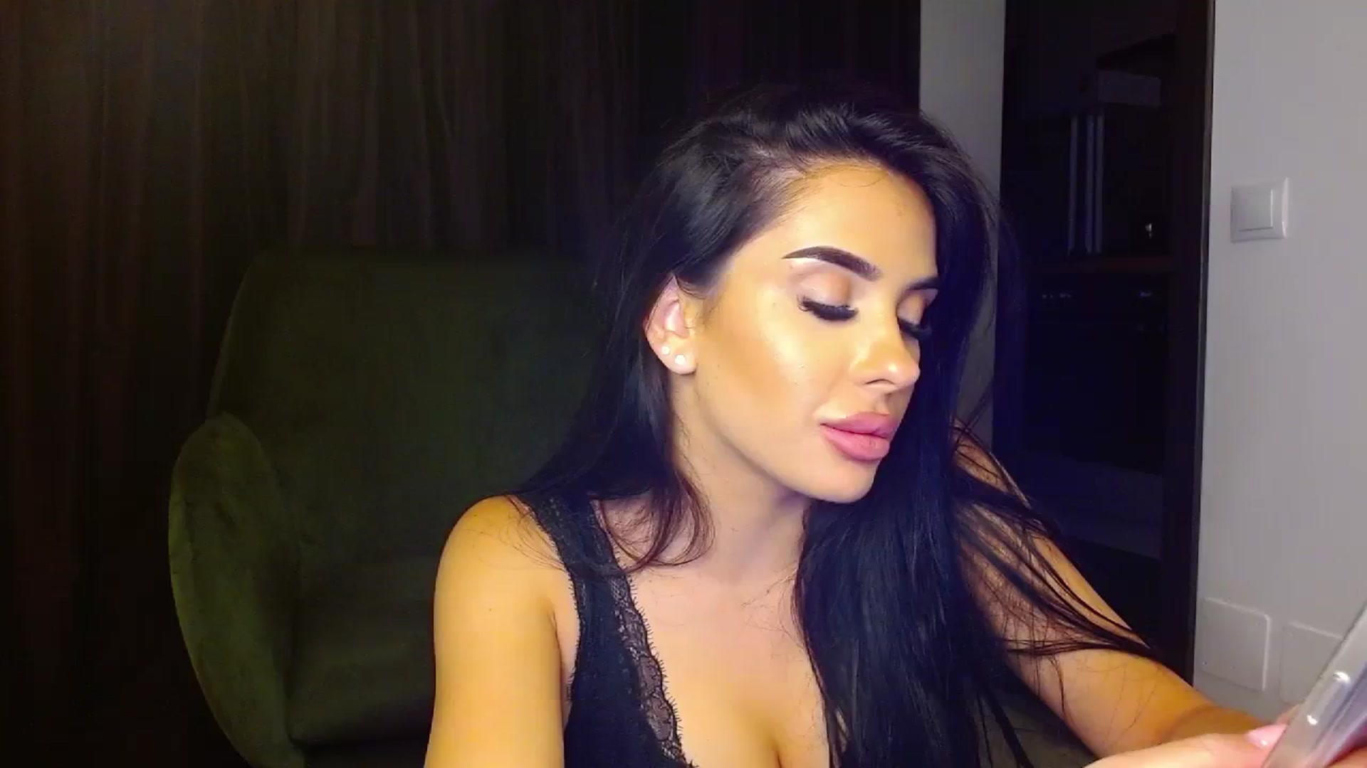 Gallery image thumbnail from La_bandida's myfreecams stream on, 08/26/2023, 20:42 image 10 of 20