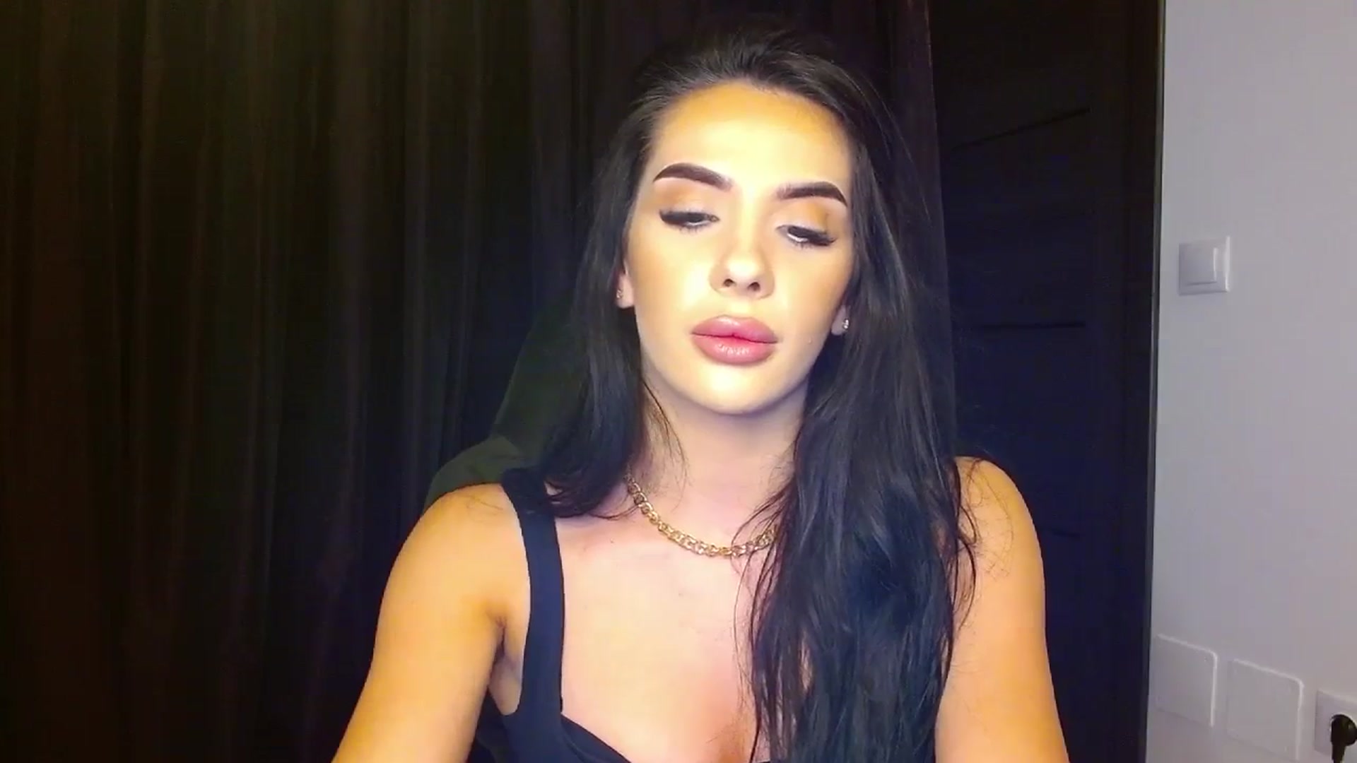 Gallery image thumbnail from La_bandida's myfreecams stream on, 09/05/2023, 21:21 image 19 of 20