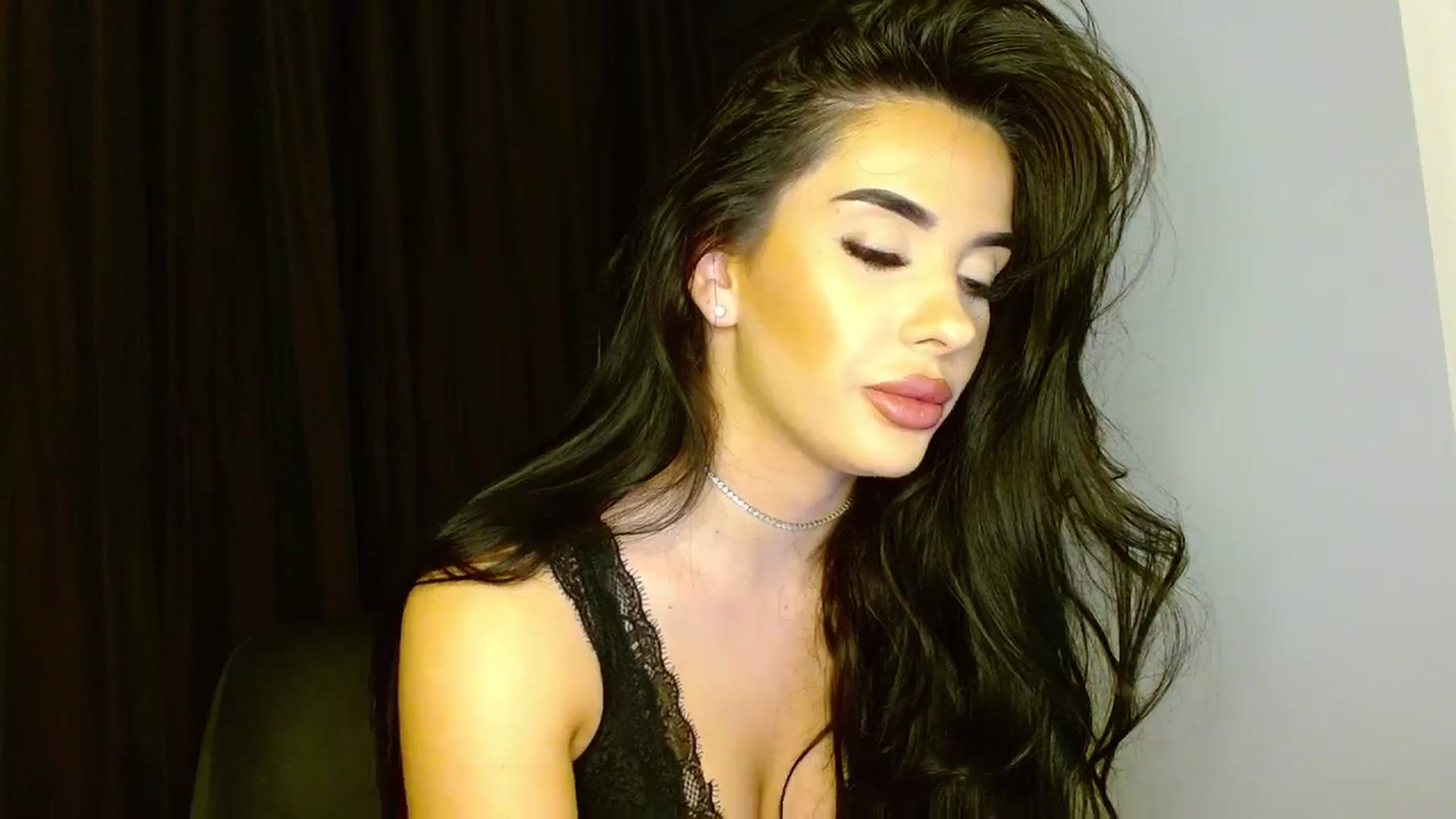 Gallery image thumbnail from La_bandida's myfreecams stream on, 09/25/2023, 23:24 image 3 of 20